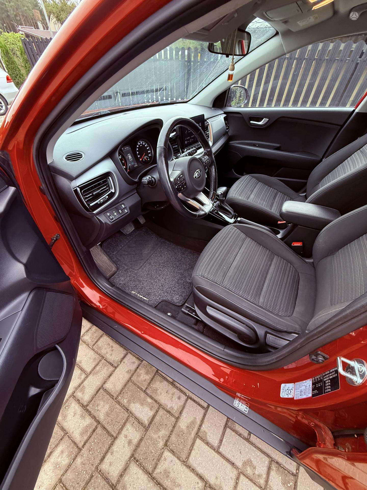 Kia Stonic фото 11