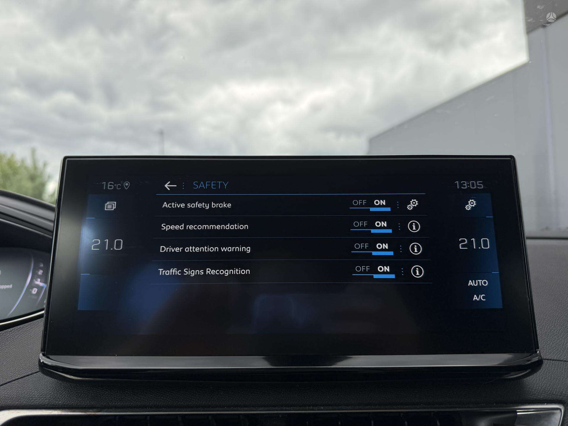 Peugeot 3008 фото 34