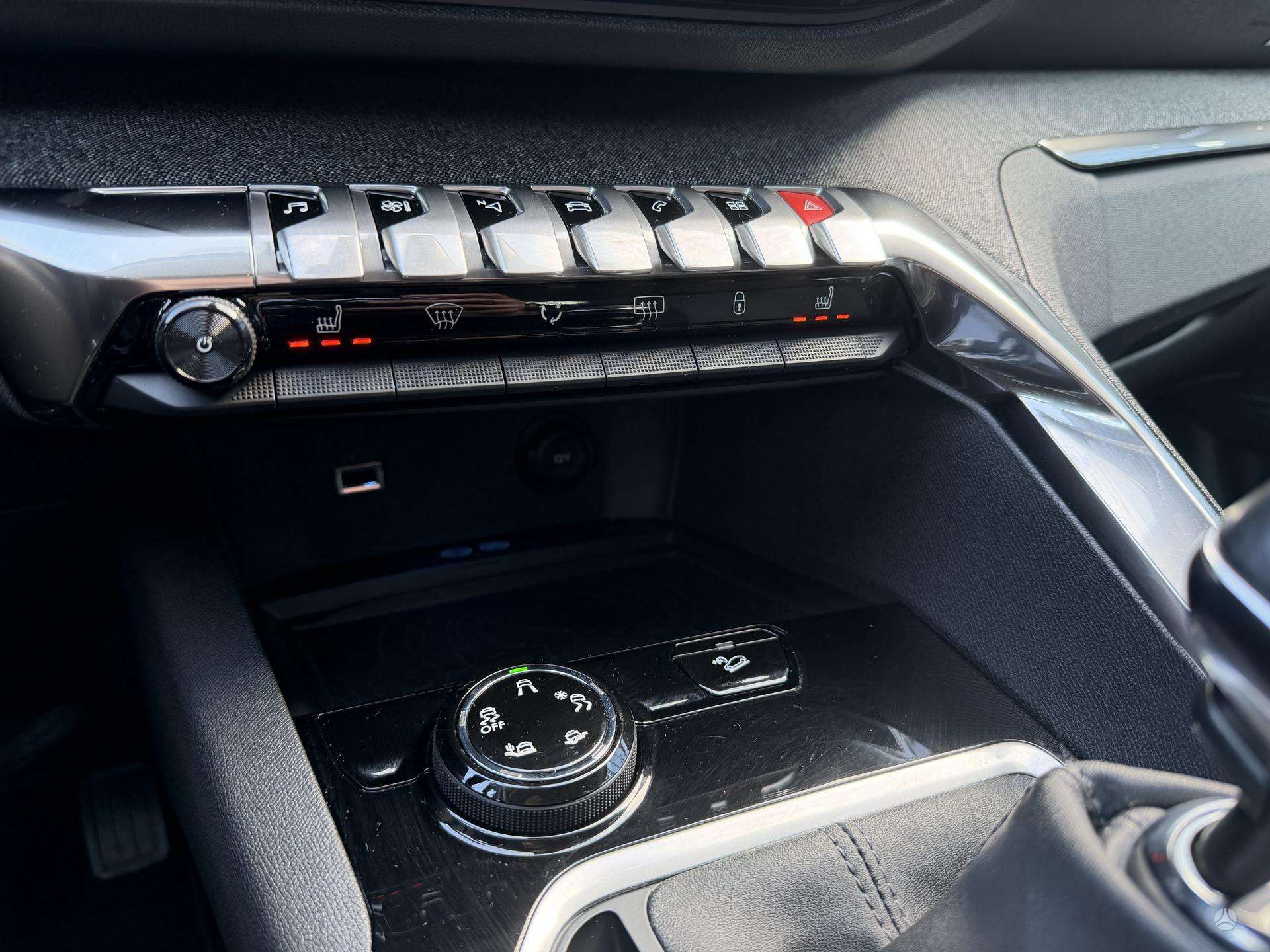 Peugeot 3008 фото 25