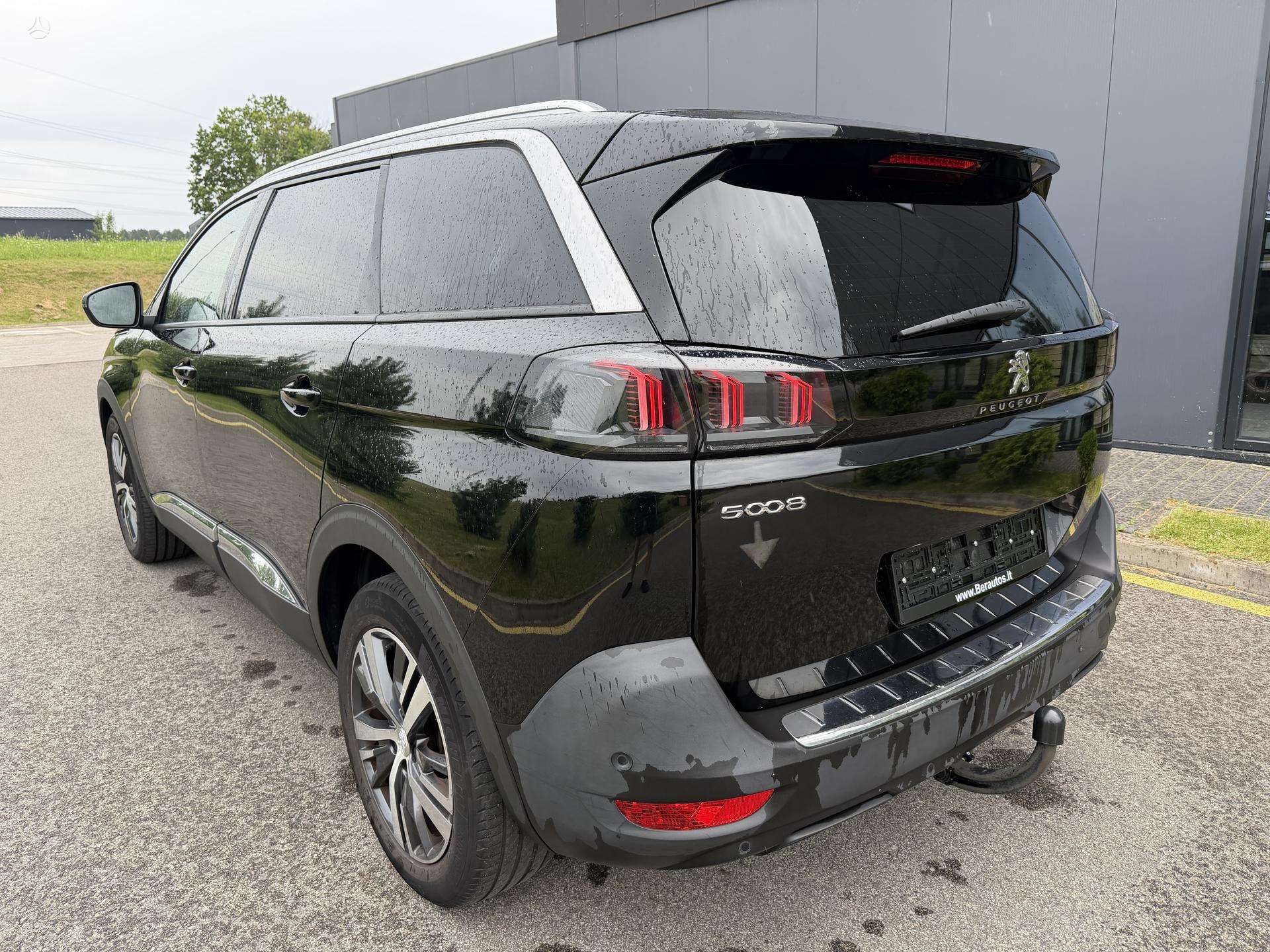Peugeot 5008 фото 8