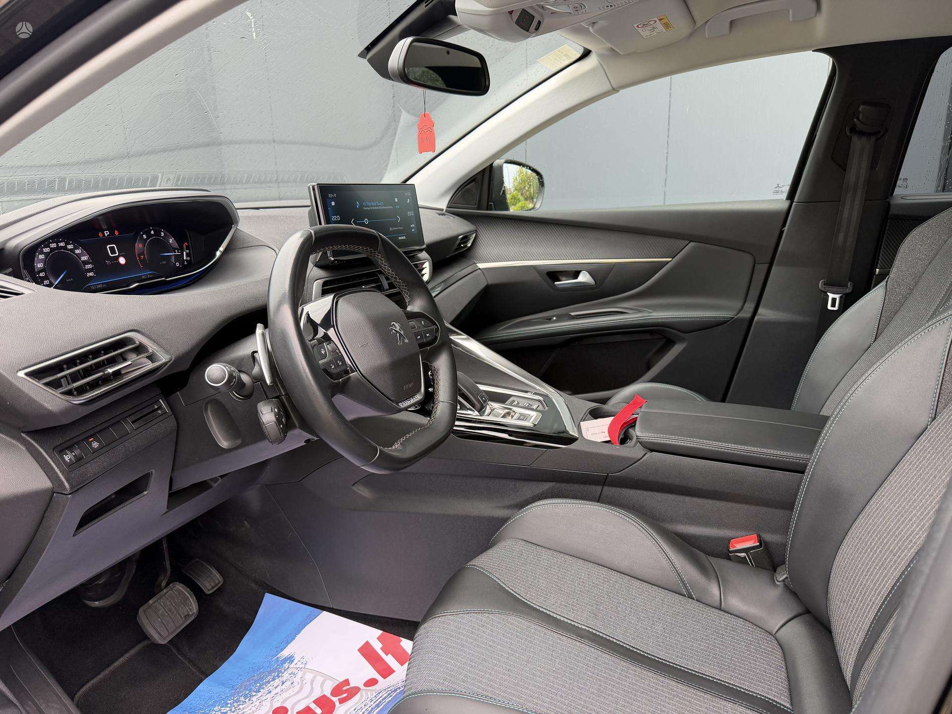 Peugeot 5008 фото 13