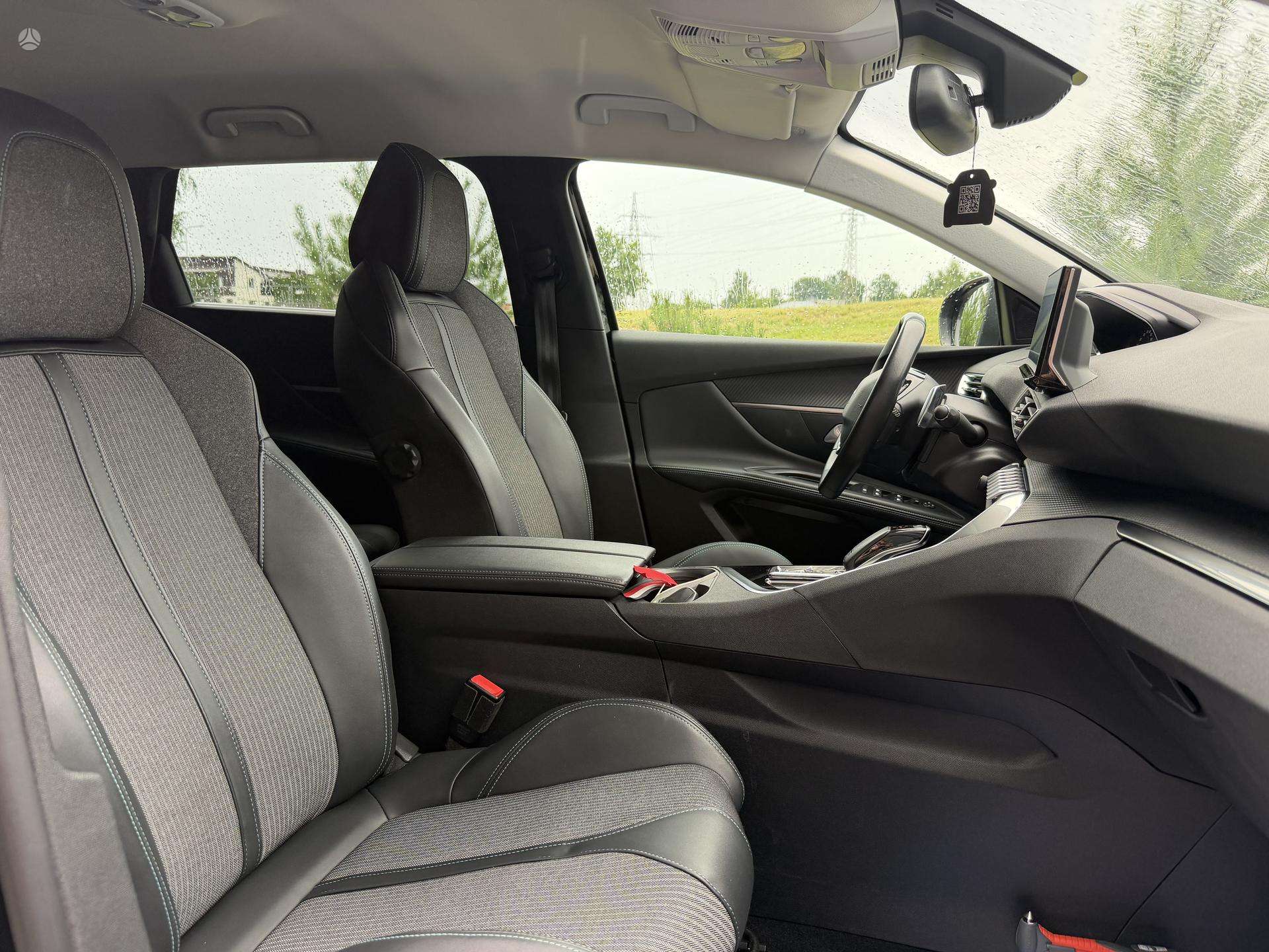 Peugeot 5008 фото 17