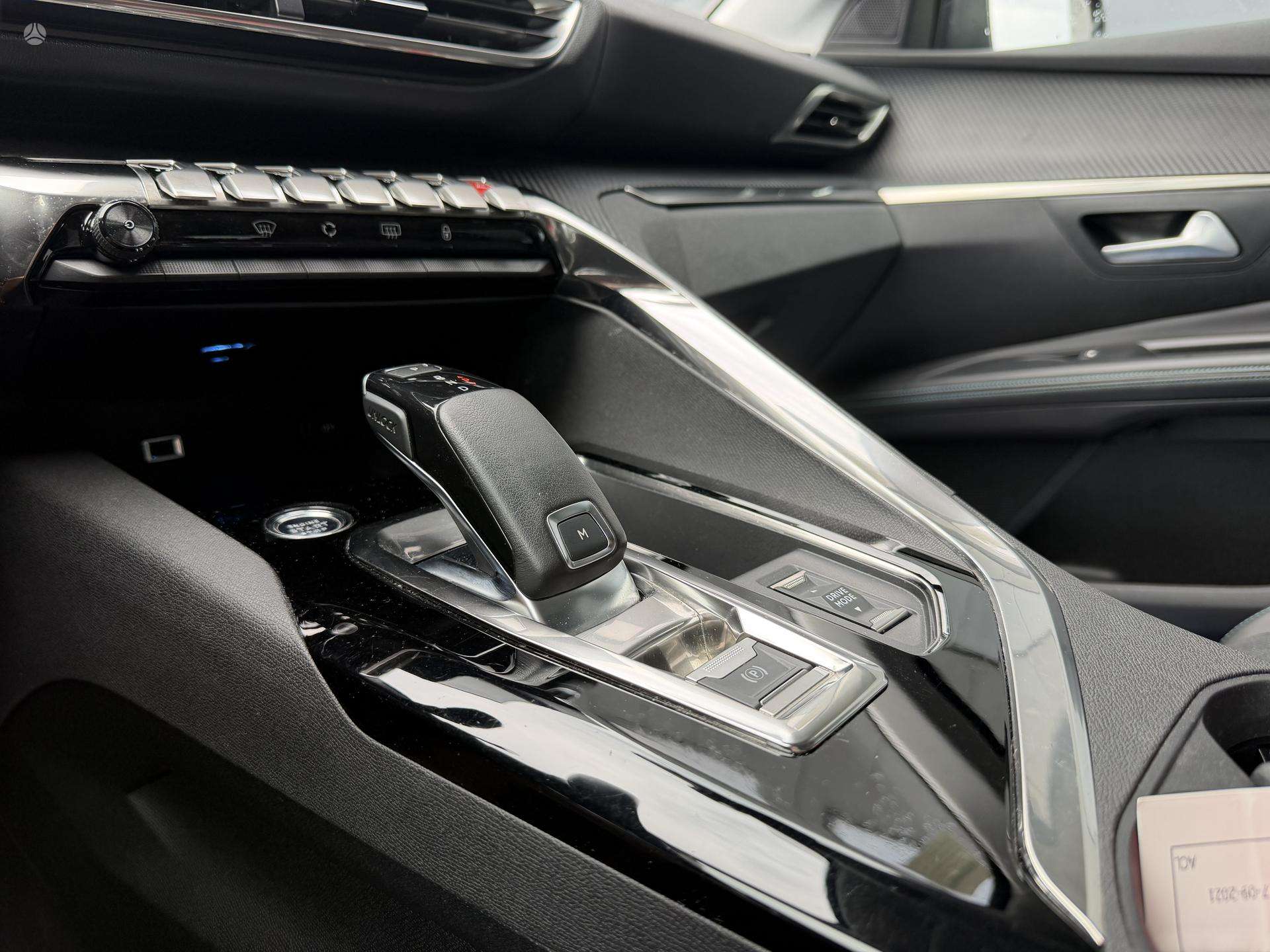 Peugeot 5008 фото 23
