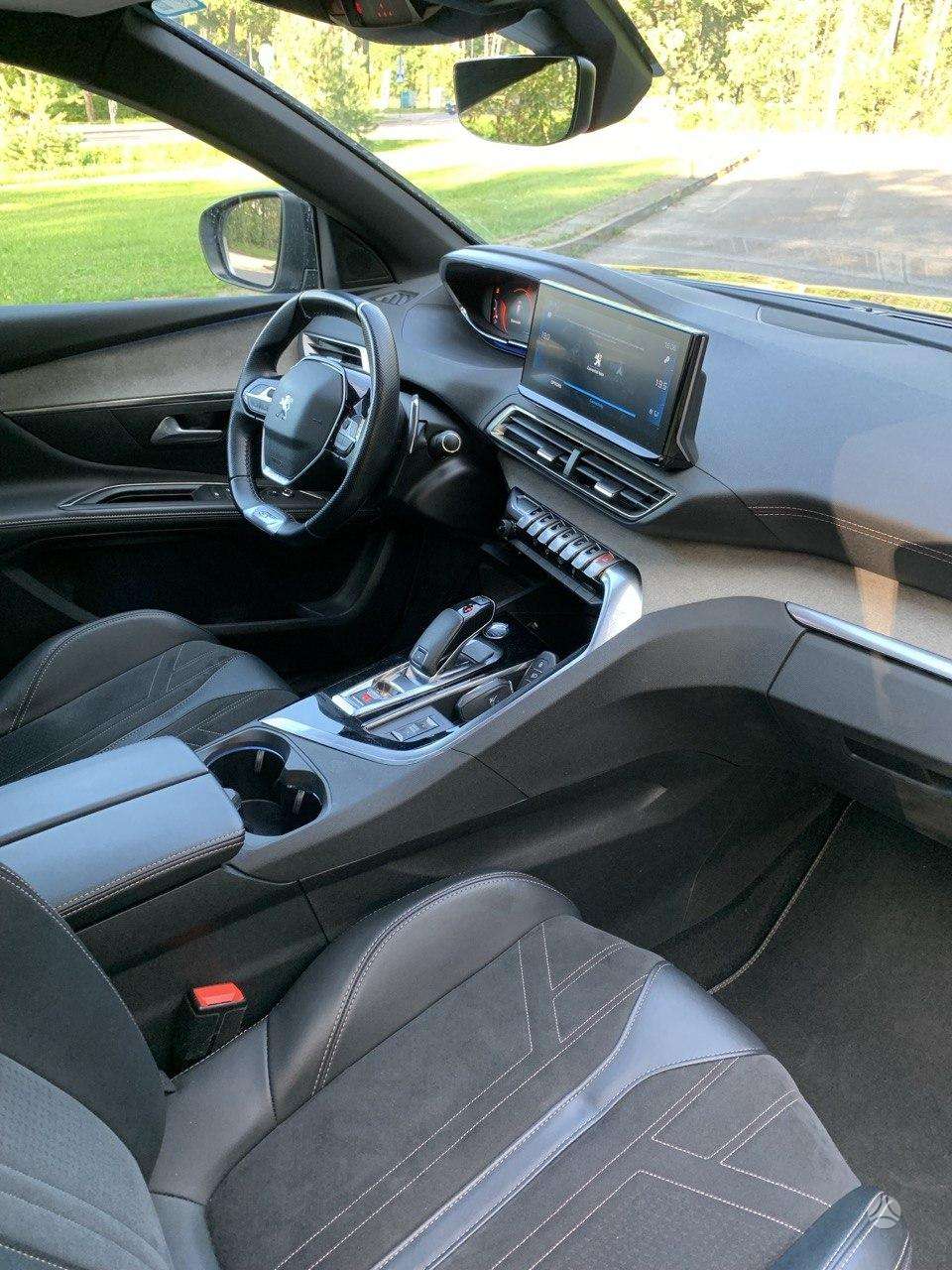 Peugeot 5008 фото 2