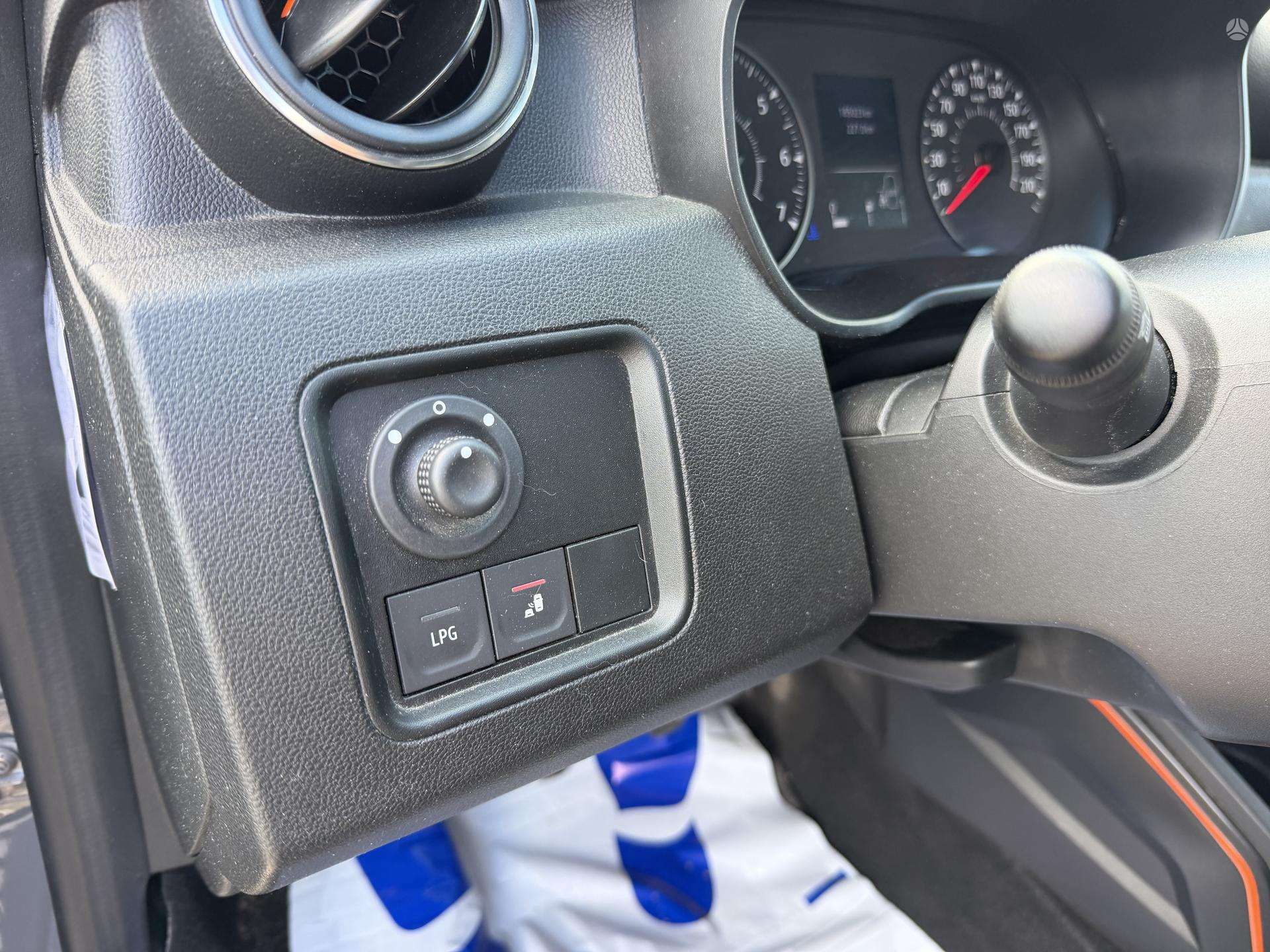 Dacia Duster фото 8