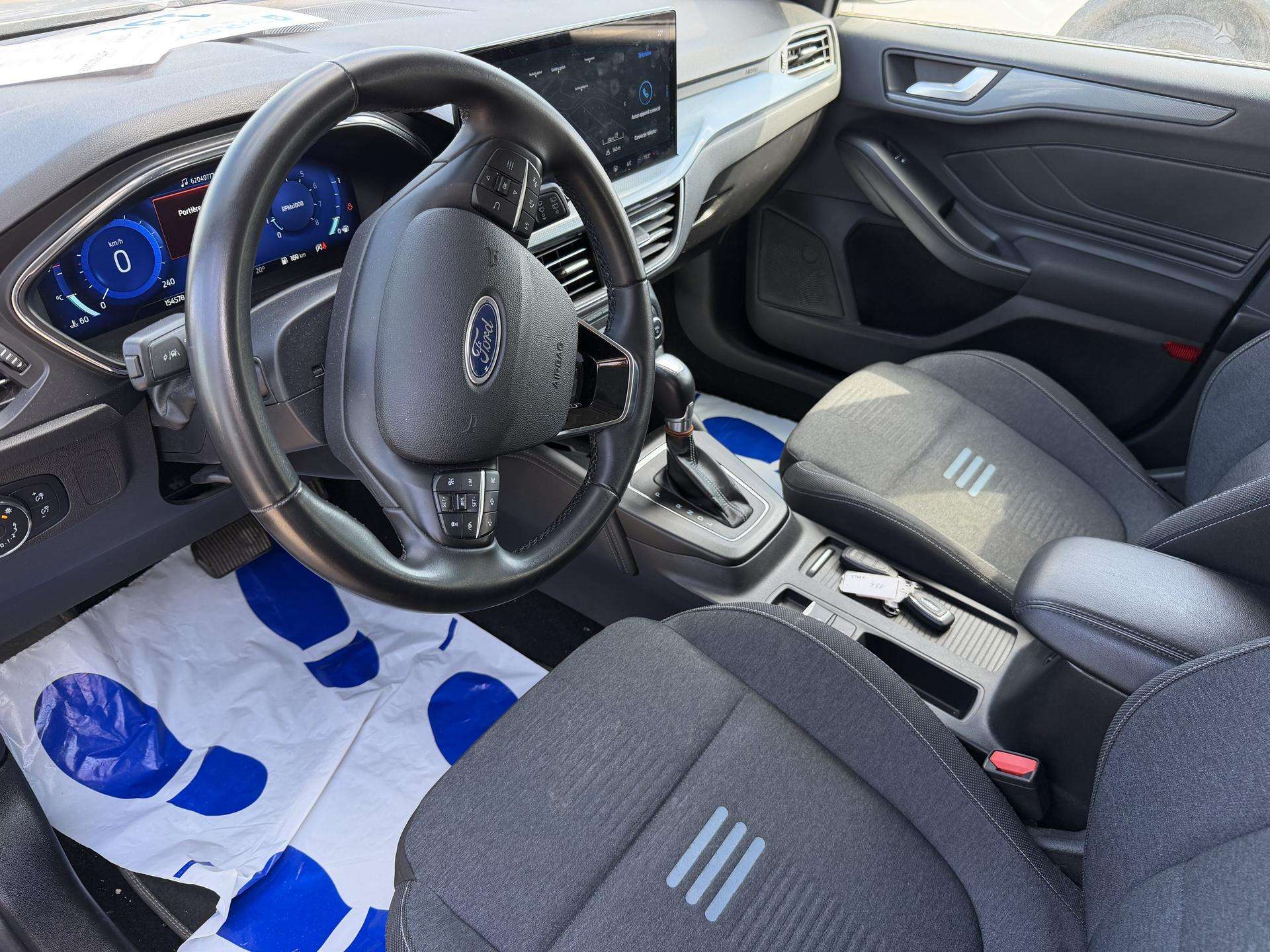 Ford Focus фото 11