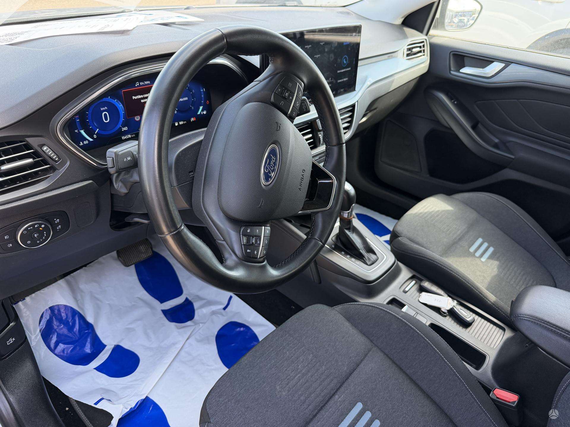 Ford Focus фото 14