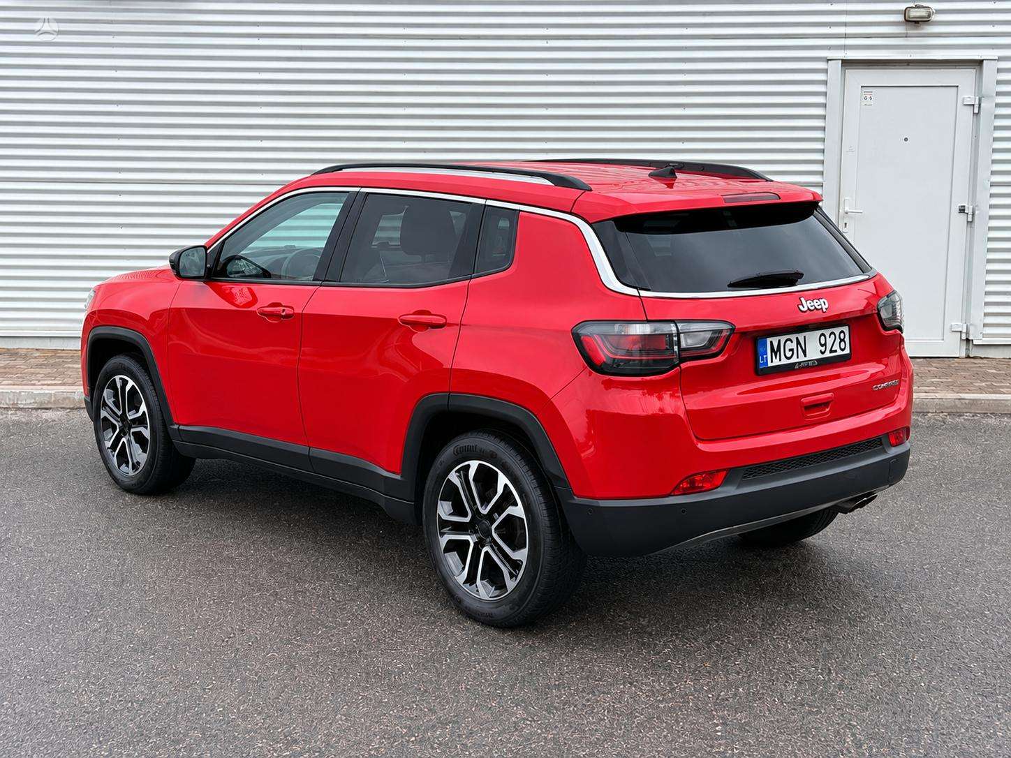 Jeep Compass фото 3