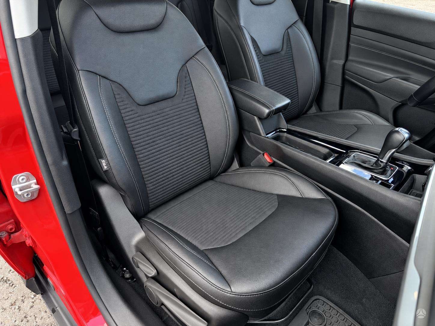Jeep Compass фото 12