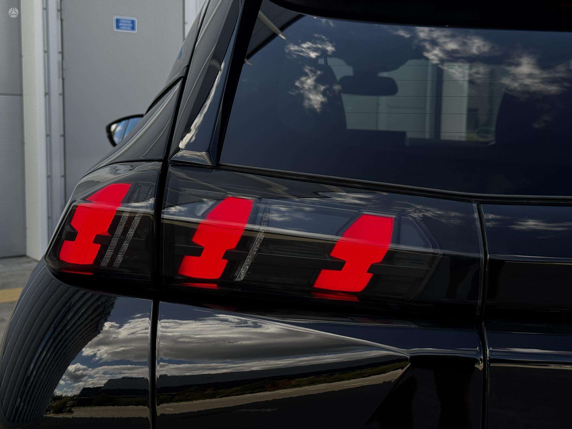 Peugeot 2008 фото 13