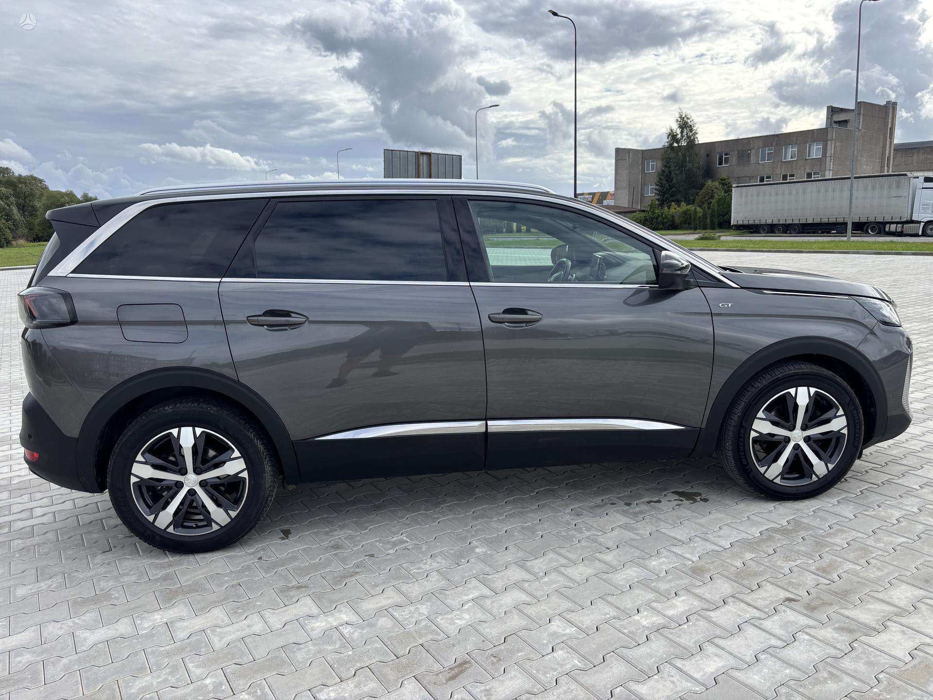 Peugeot 5008 фото 4