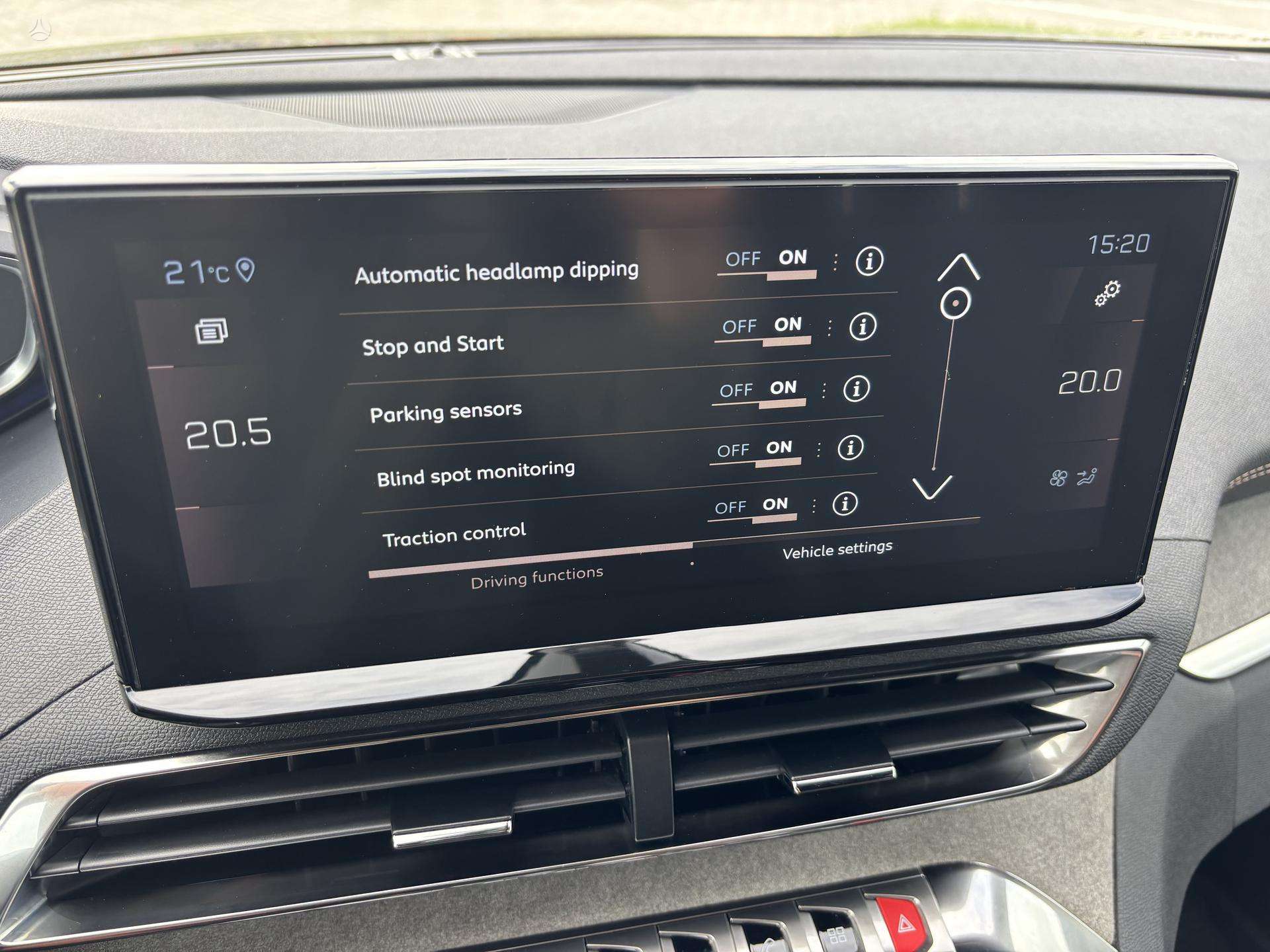 Peugeot 5008 фото 16