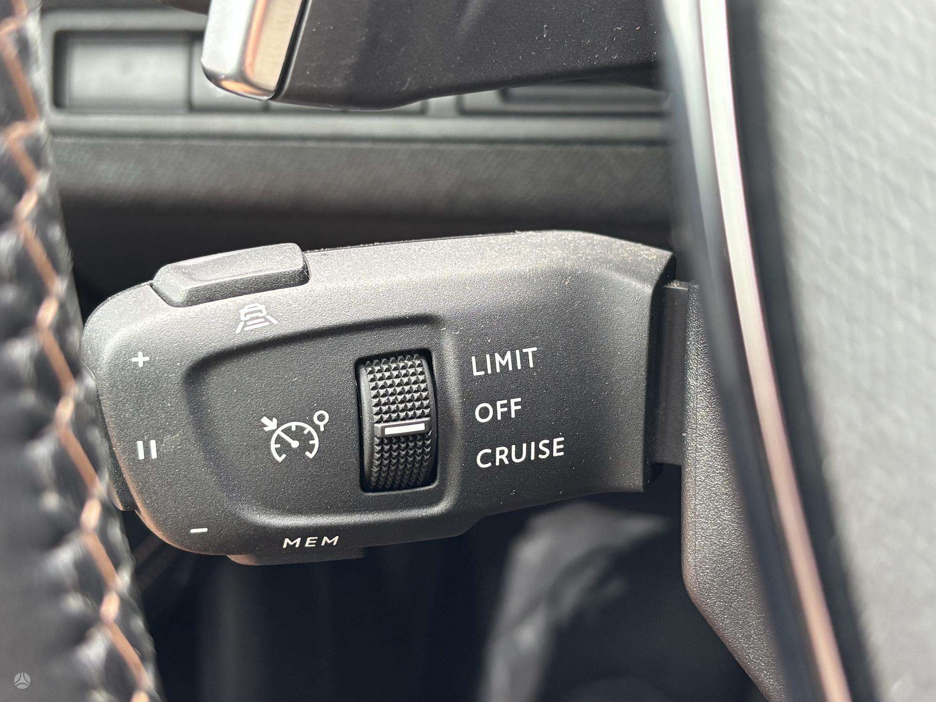 Peugeot 5008 фото 20
