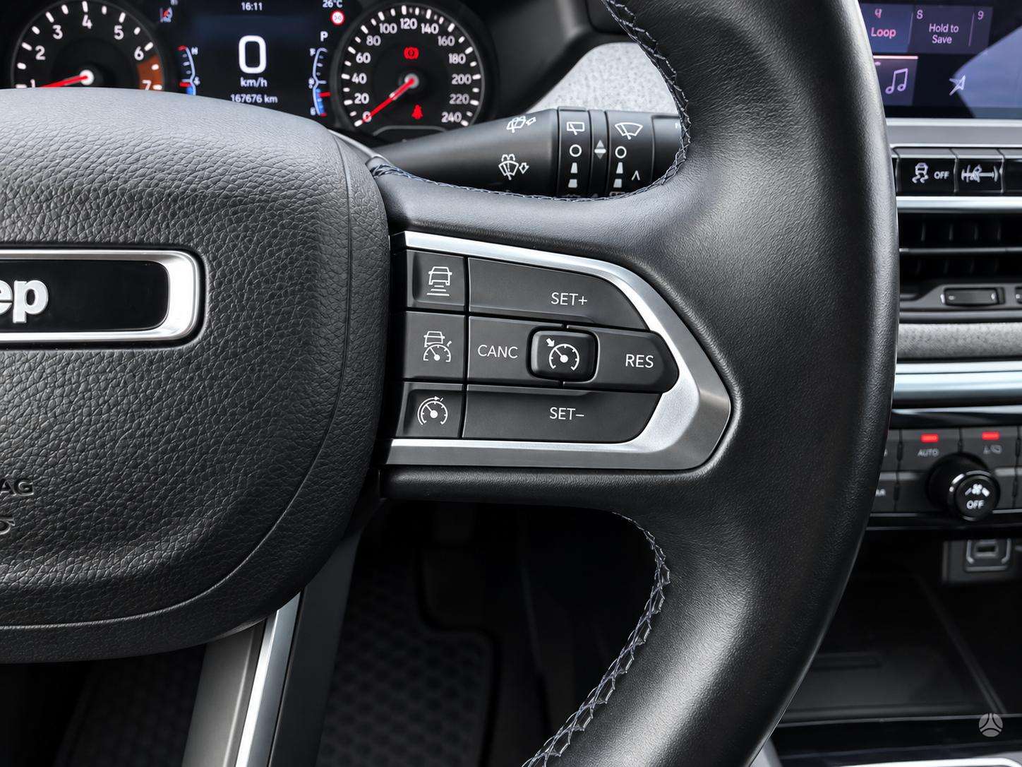 Jeep Compass фото 15