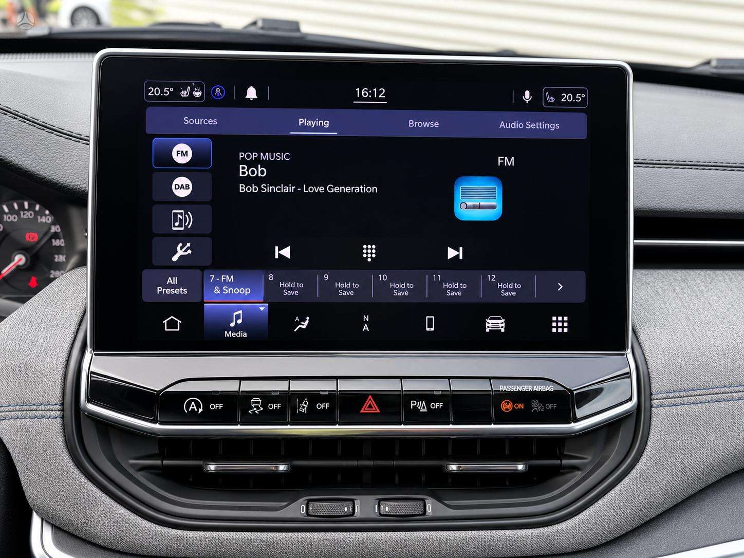Jeep Compass фото 16