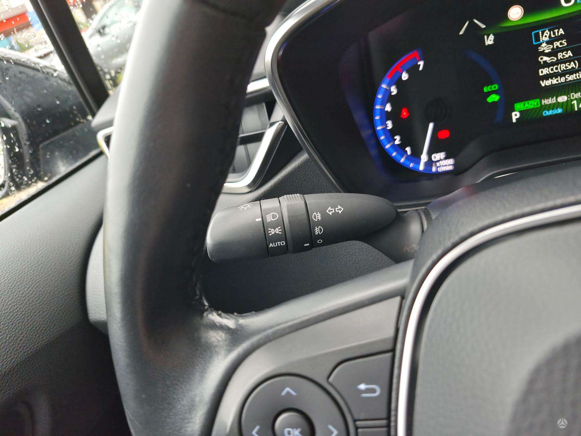 Toyota Corolla фото 16