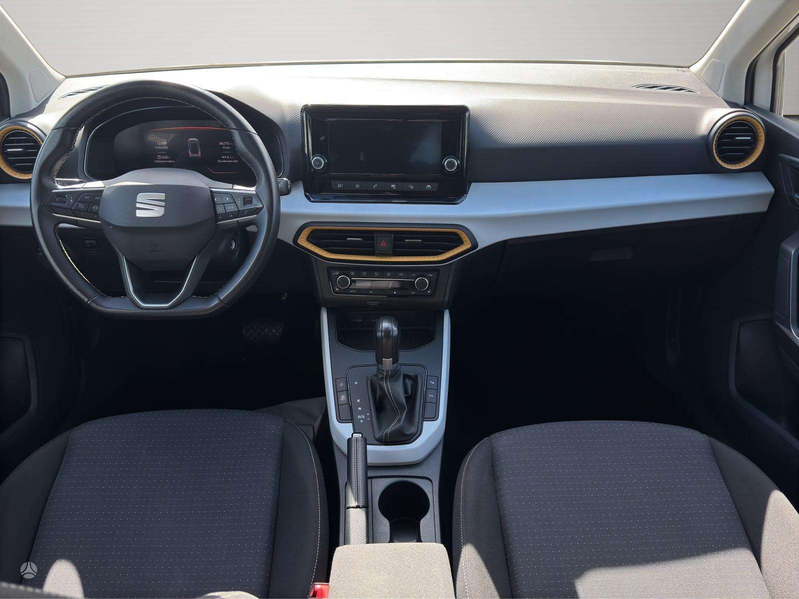 Seat Arona фото 9