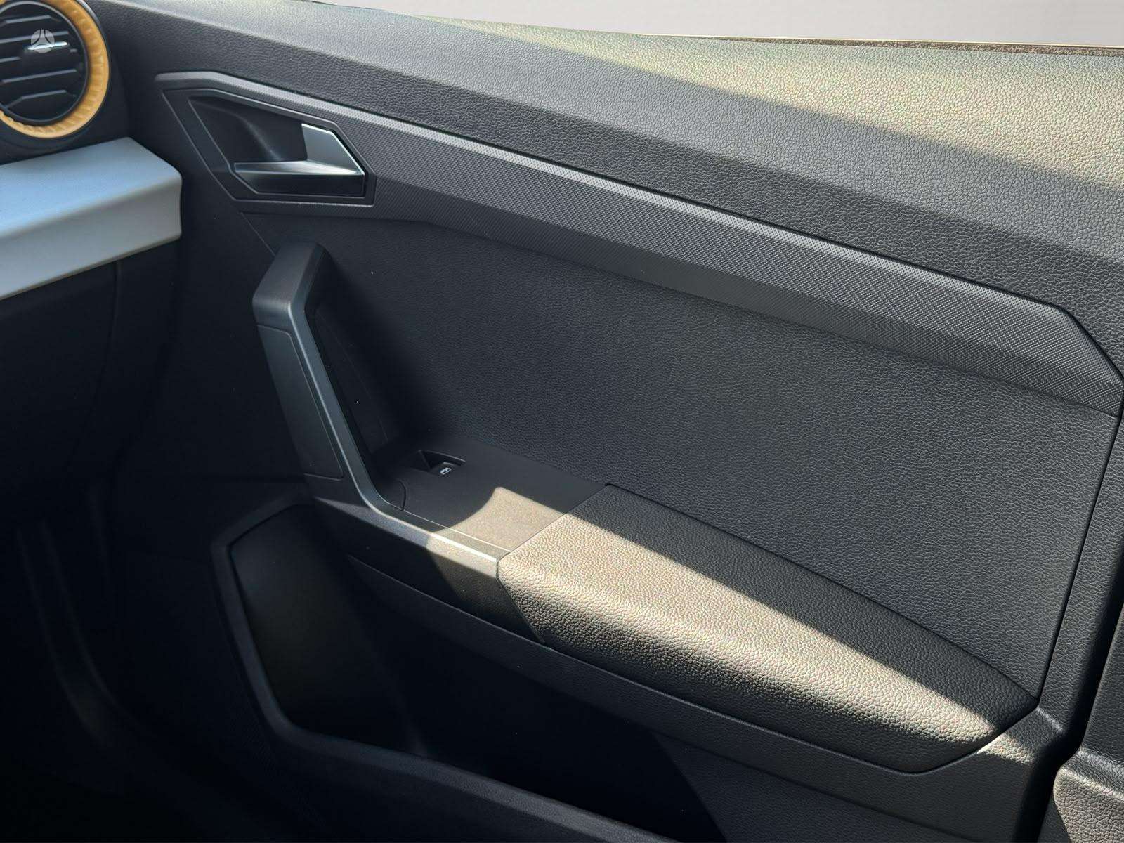 Seat Arona фото 14