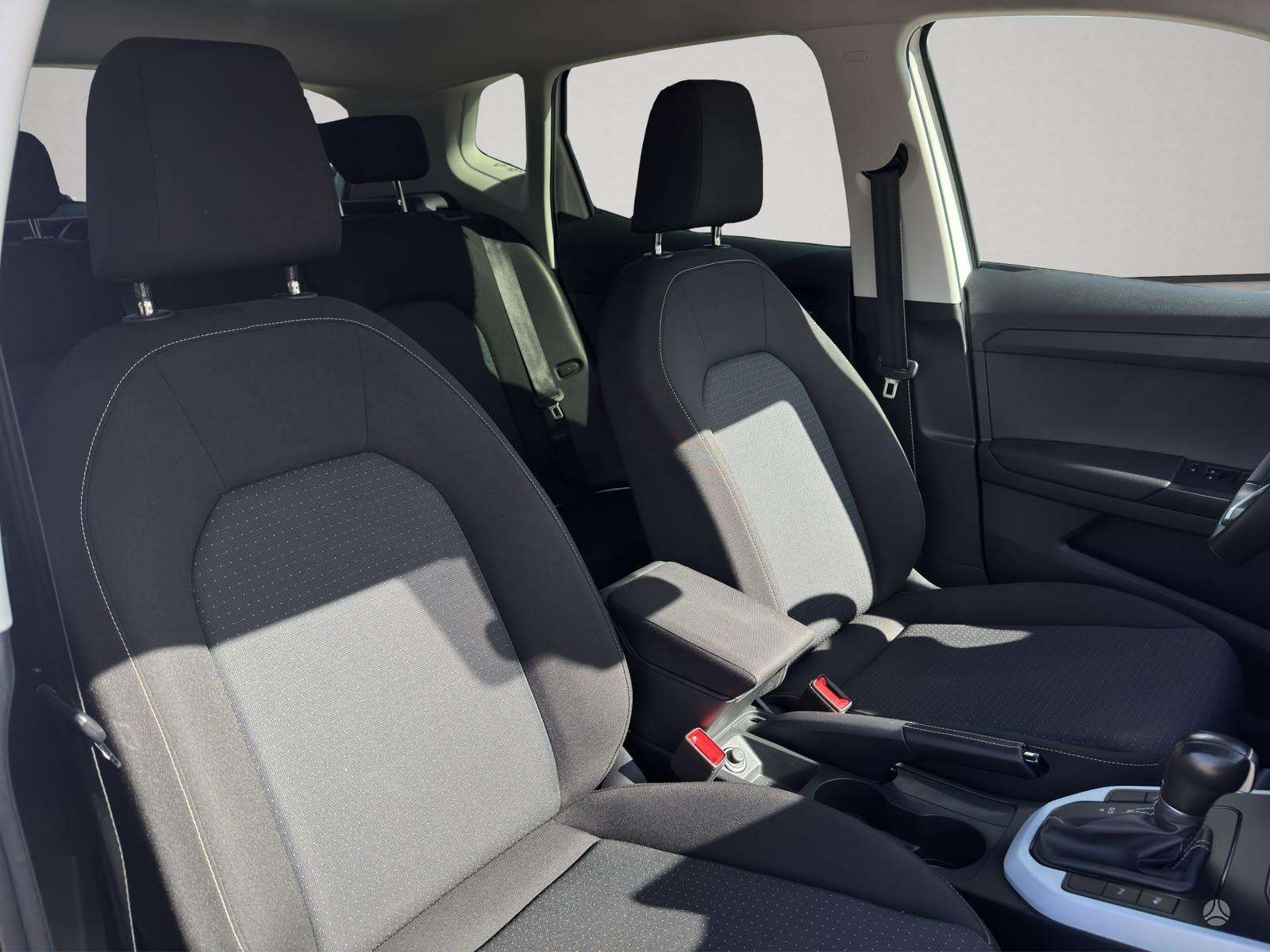 Seat Arona фото 18