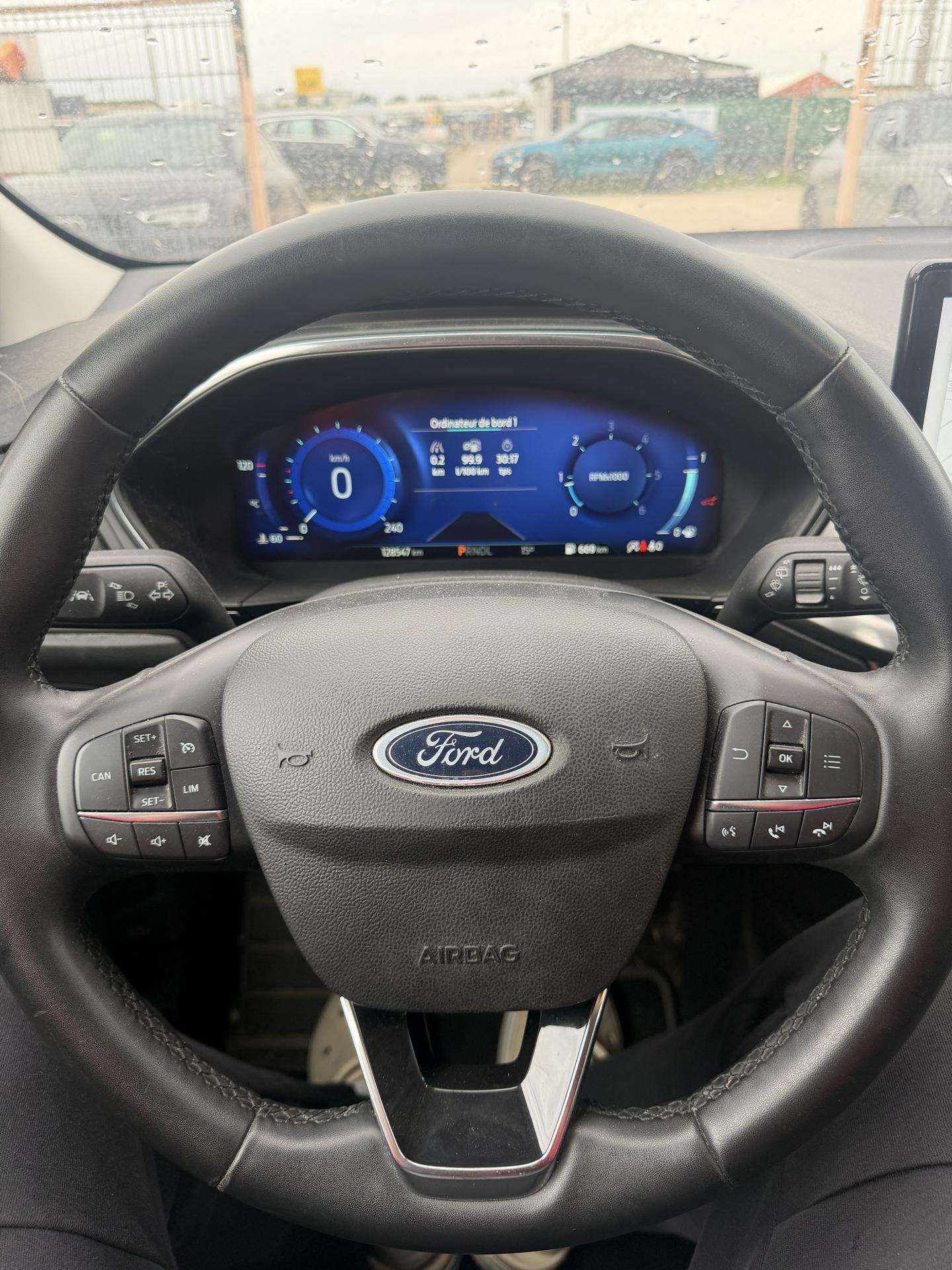Ford Focus фото 11