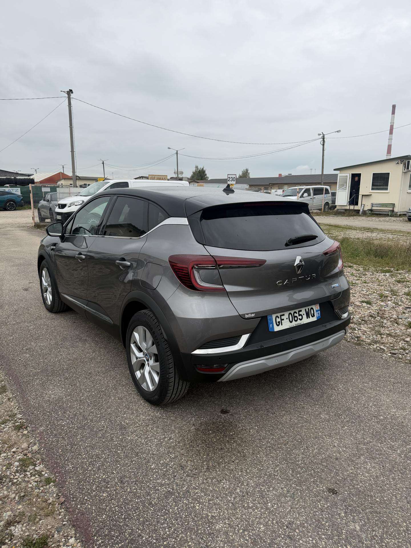 Renault Captur фото 6
