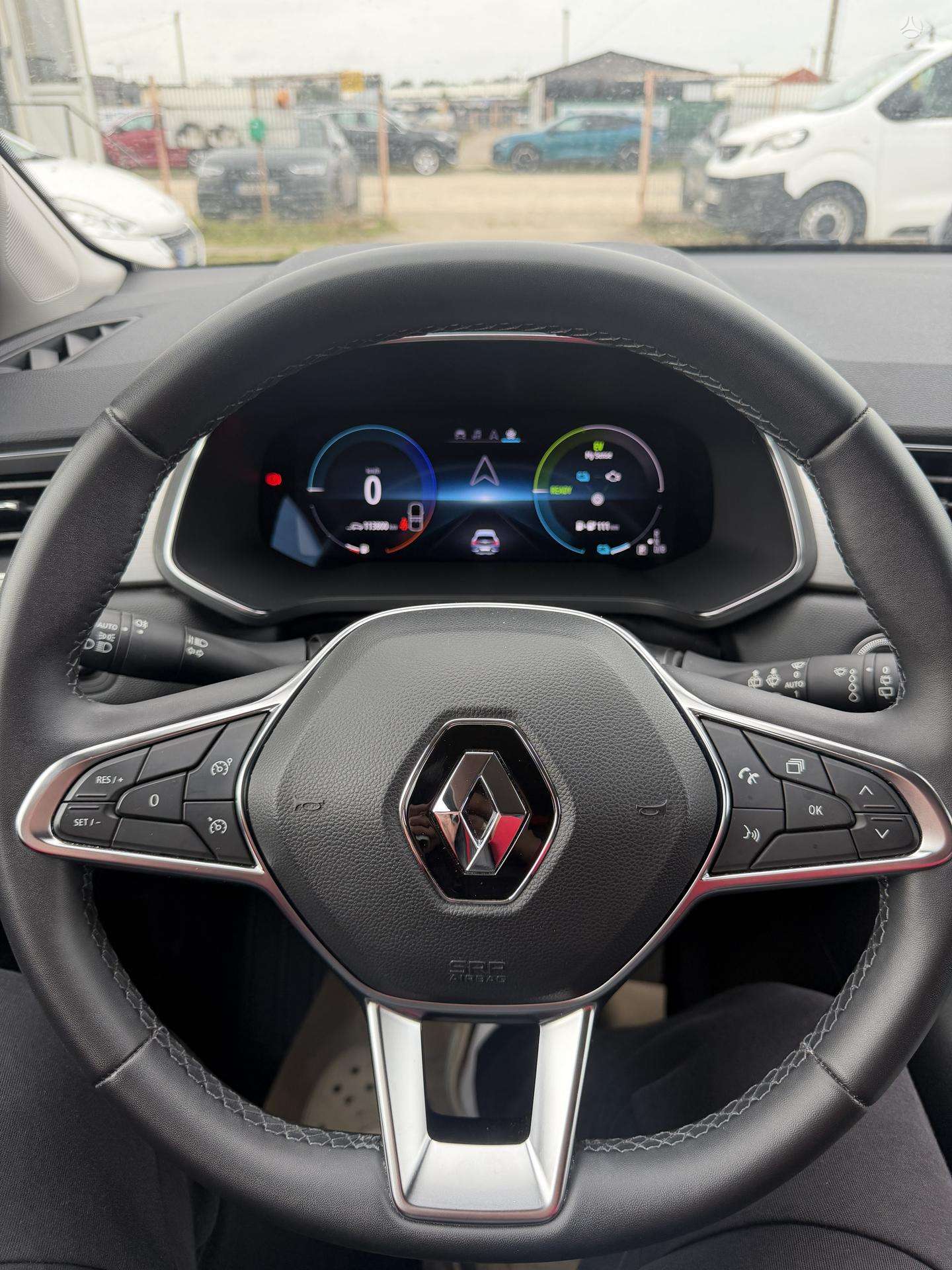 Renault Captur фото 16