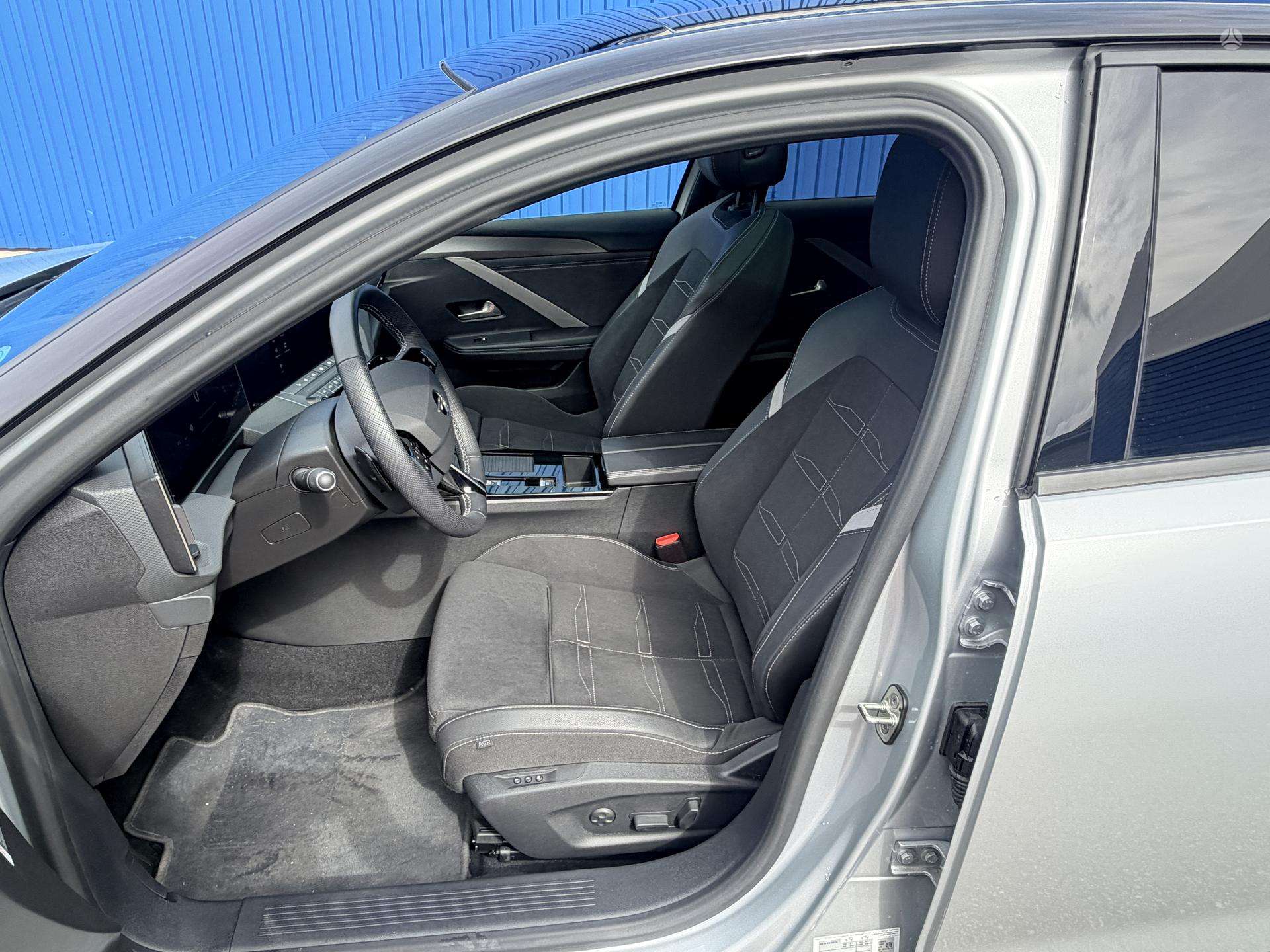 Opel Astra фото 9