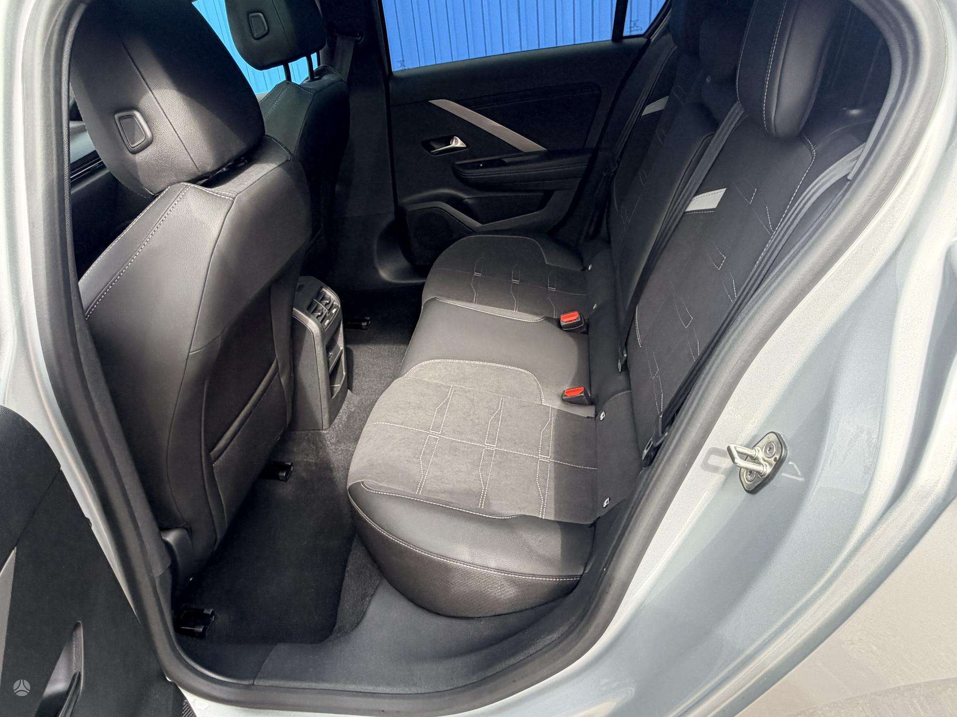 Opel Astra фото 11