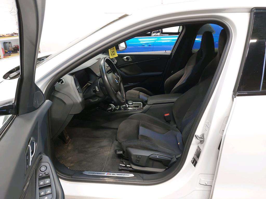 BMW 118 фото 6