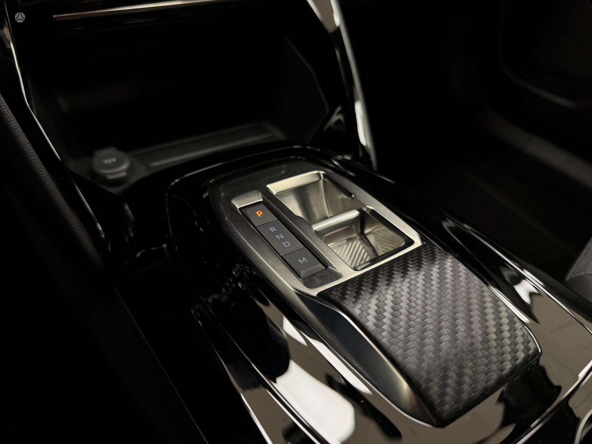 Peugeot 2008 фото 15