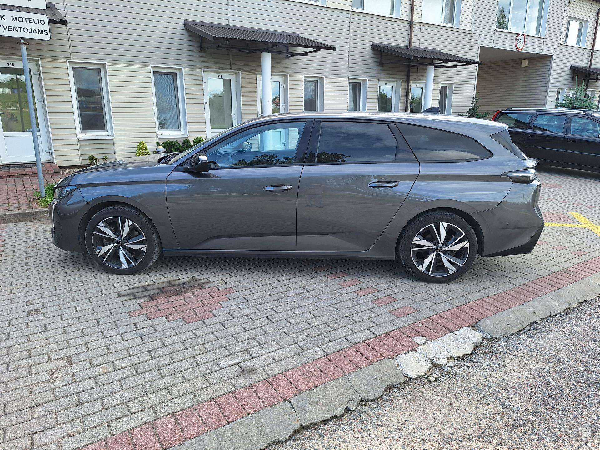 Peugeot 308 фото 6