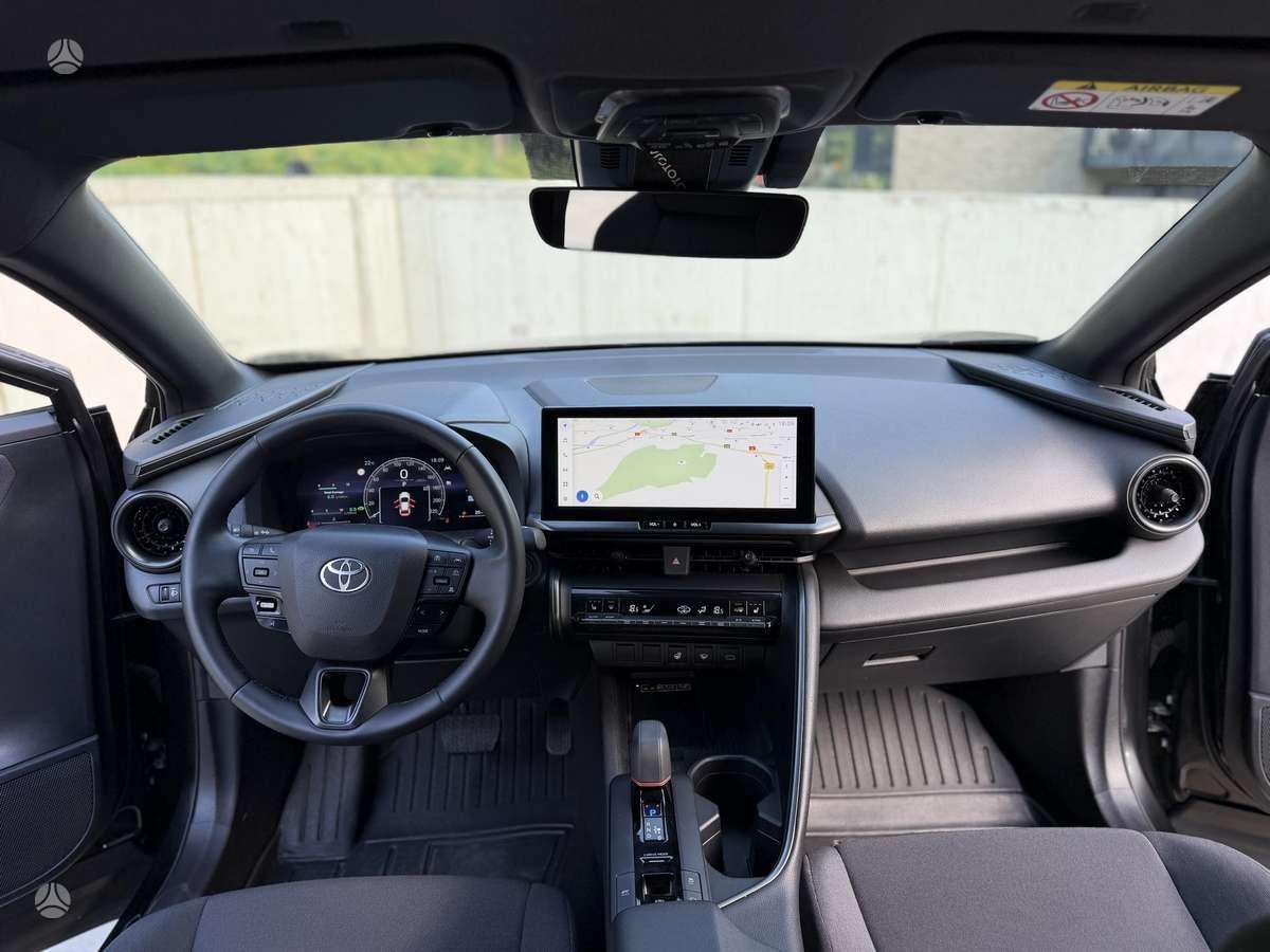 Toyota C-HR фото 8