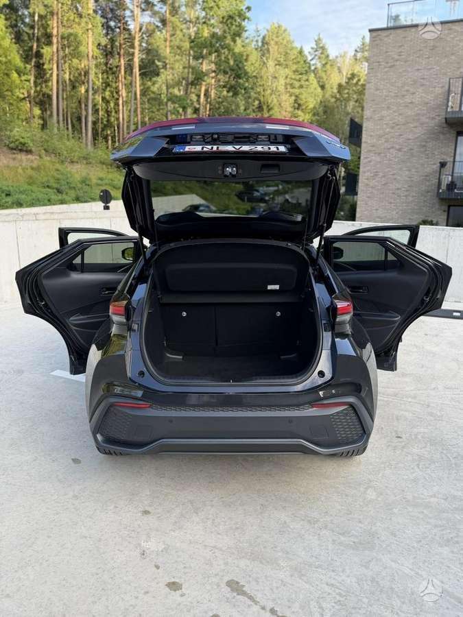 Toyota C-HR фото 18