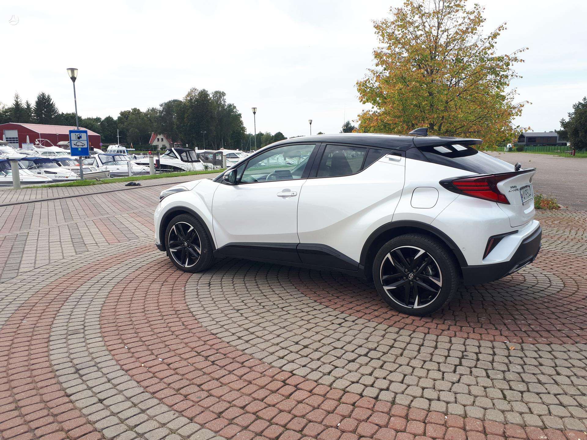 Toyota C-HR фото 5