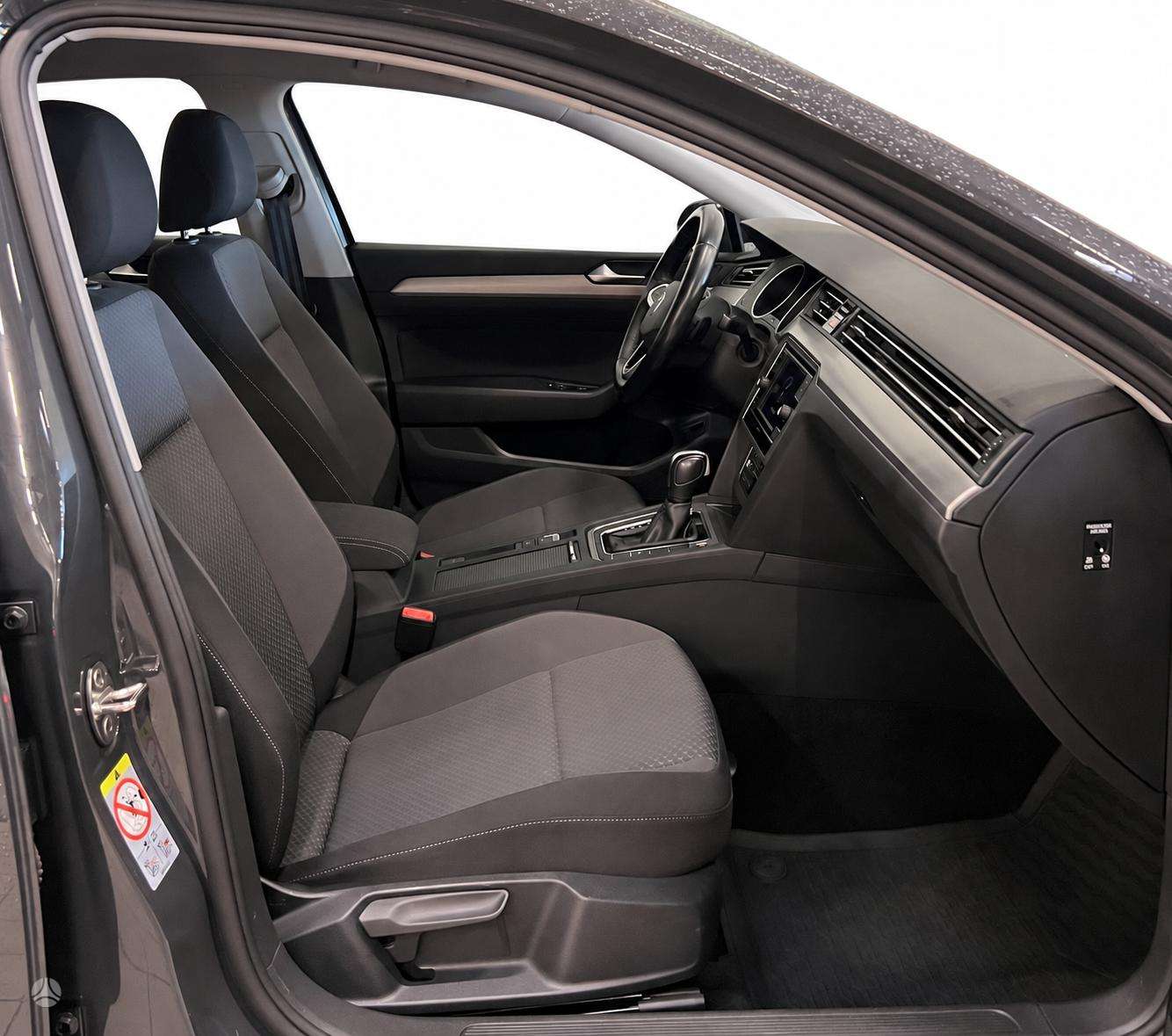 Volkswagen Passat фото 6