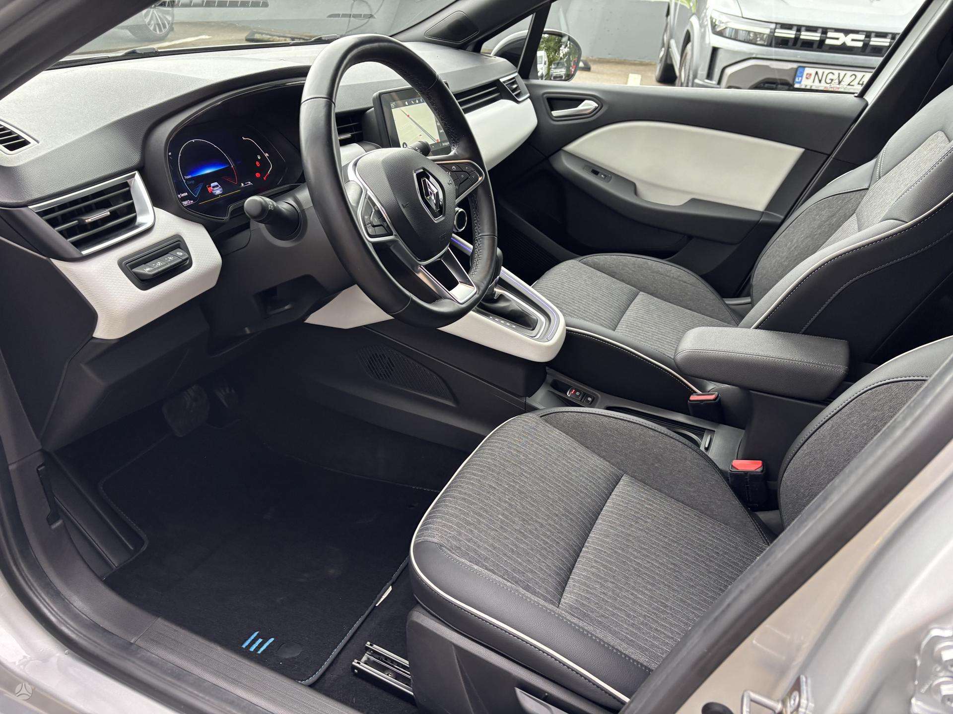 Renault Clio фото 7