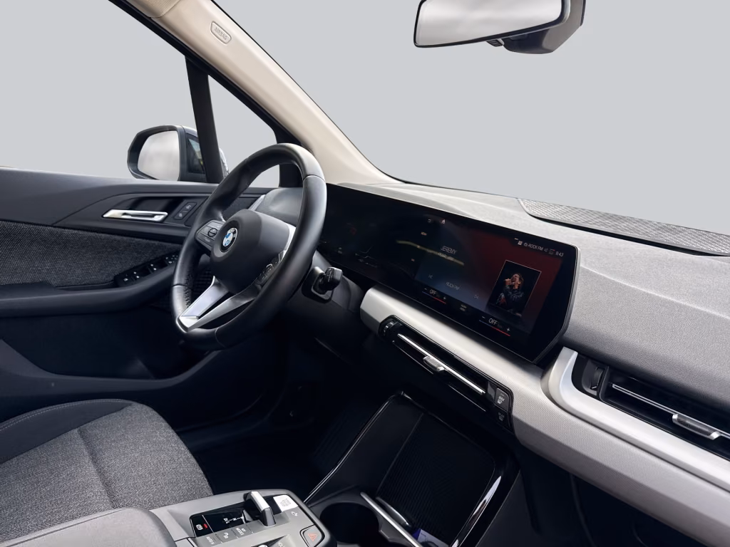 BMW 216 Active Tourer фото 8
