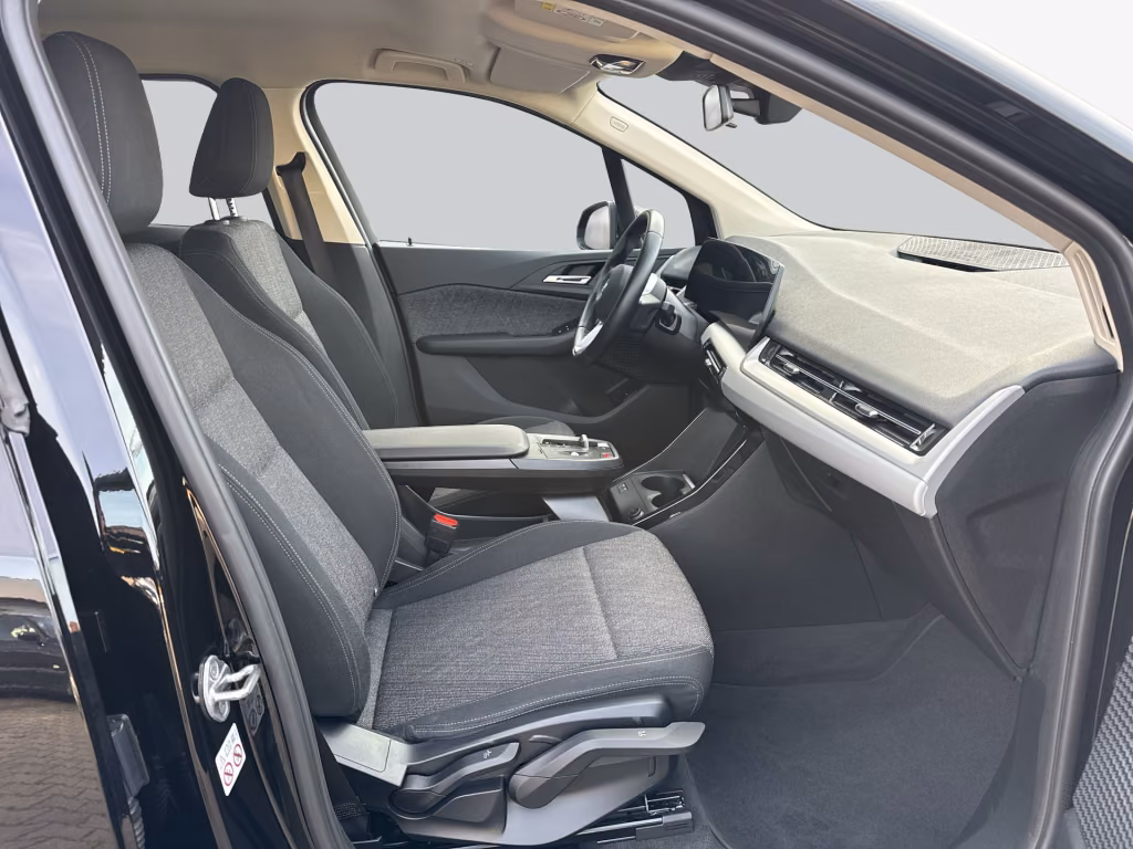 BMW 216 Active Tourer фото 15