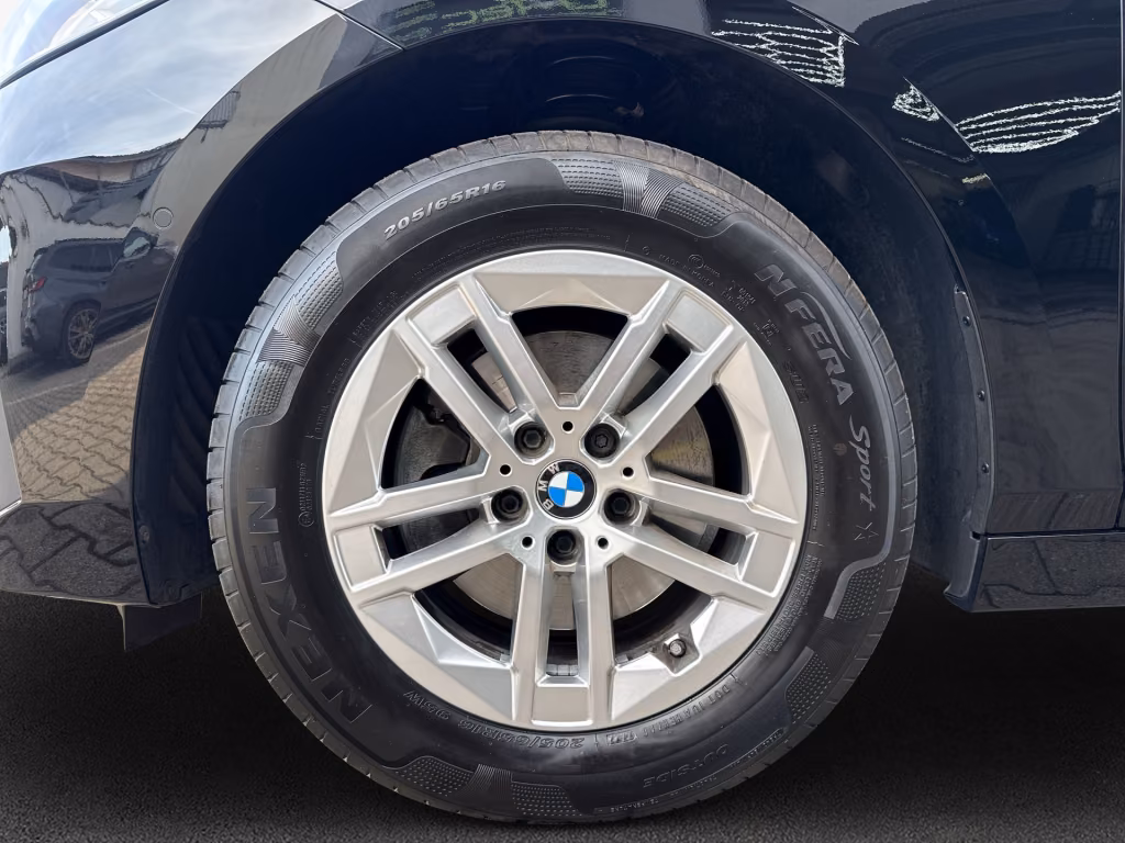 BMW 216 Active Tourer фото 17