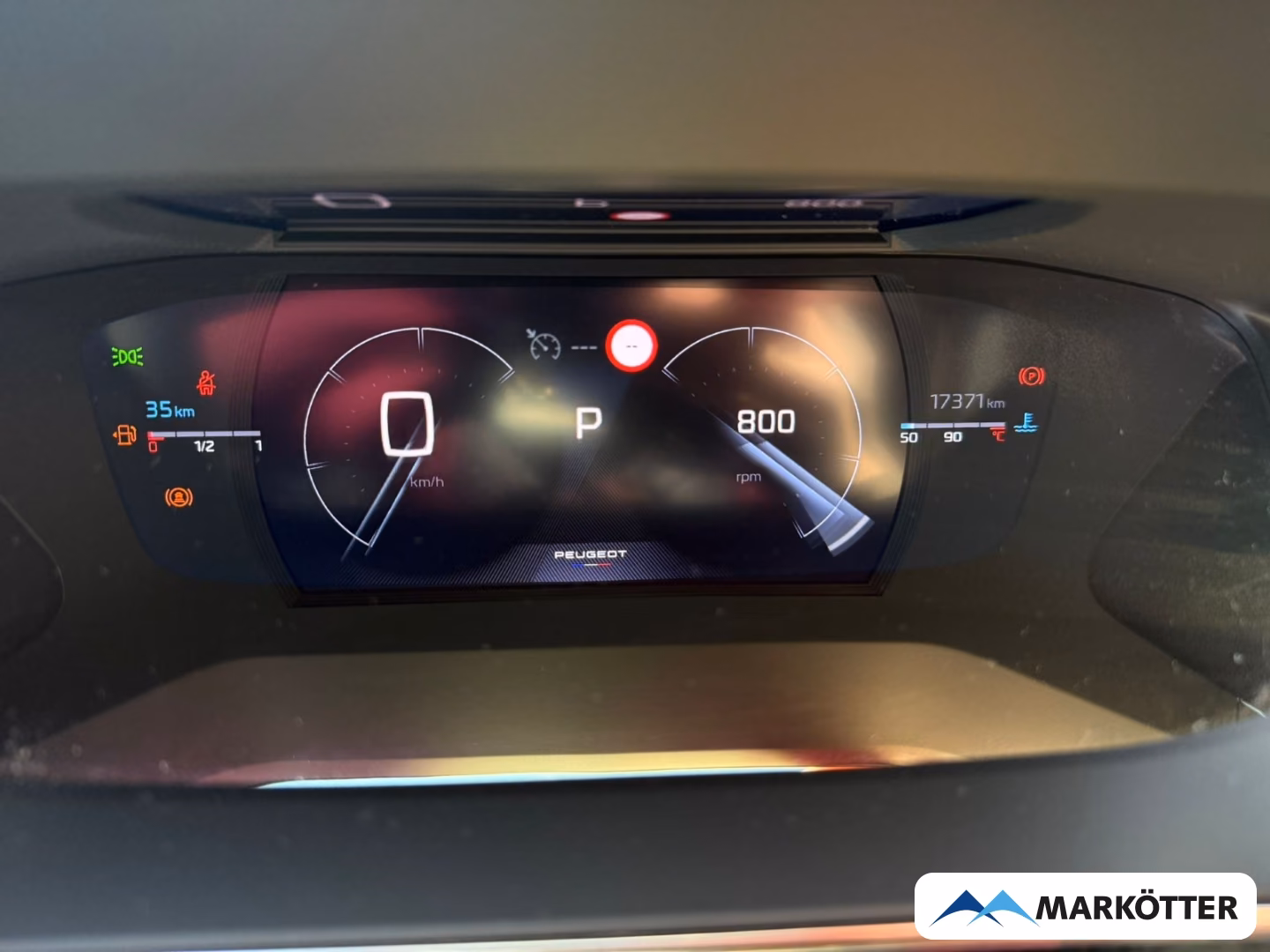 Peugeot 2008 фото 2