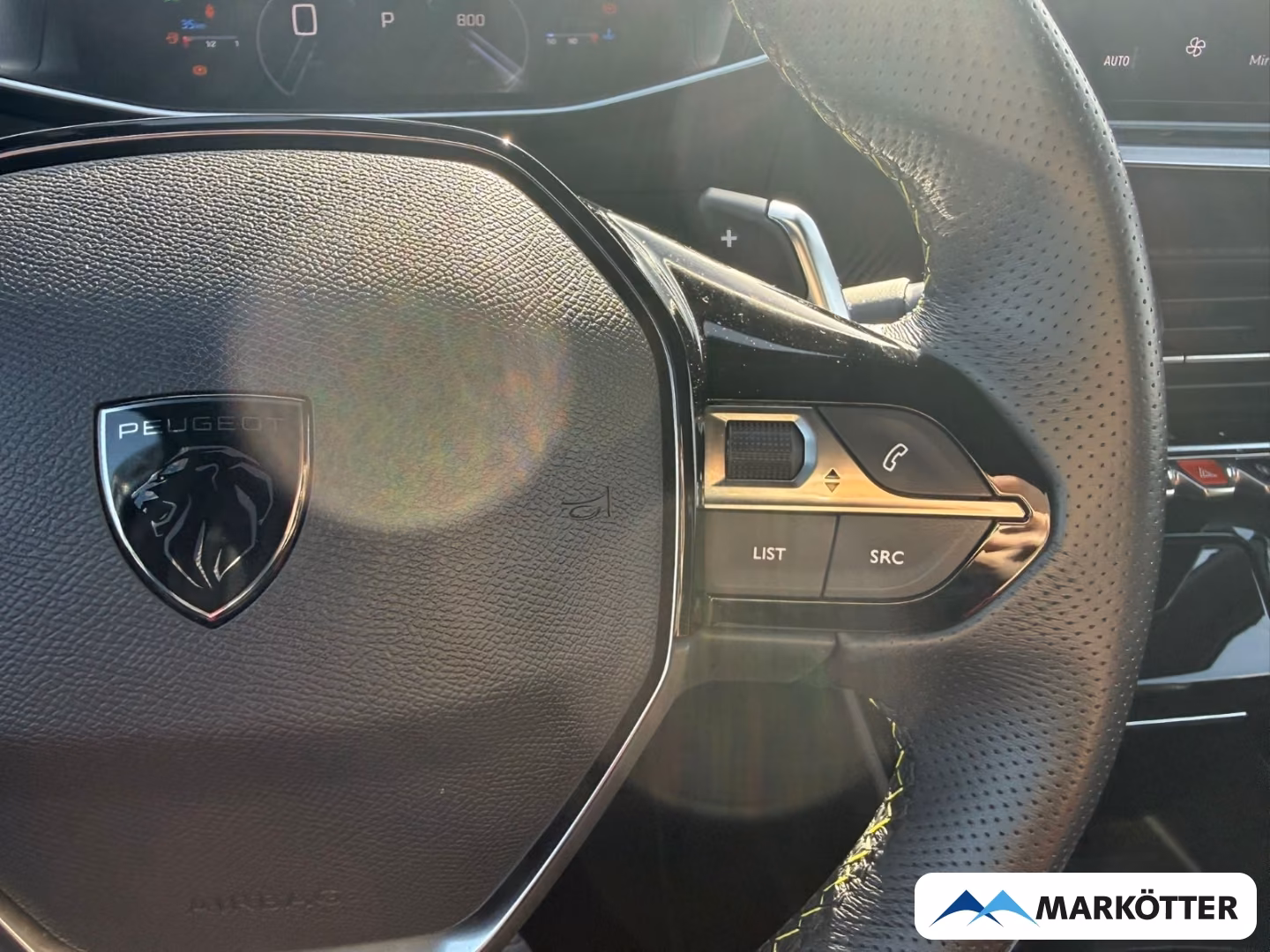 Peugeot 2008 фото 9