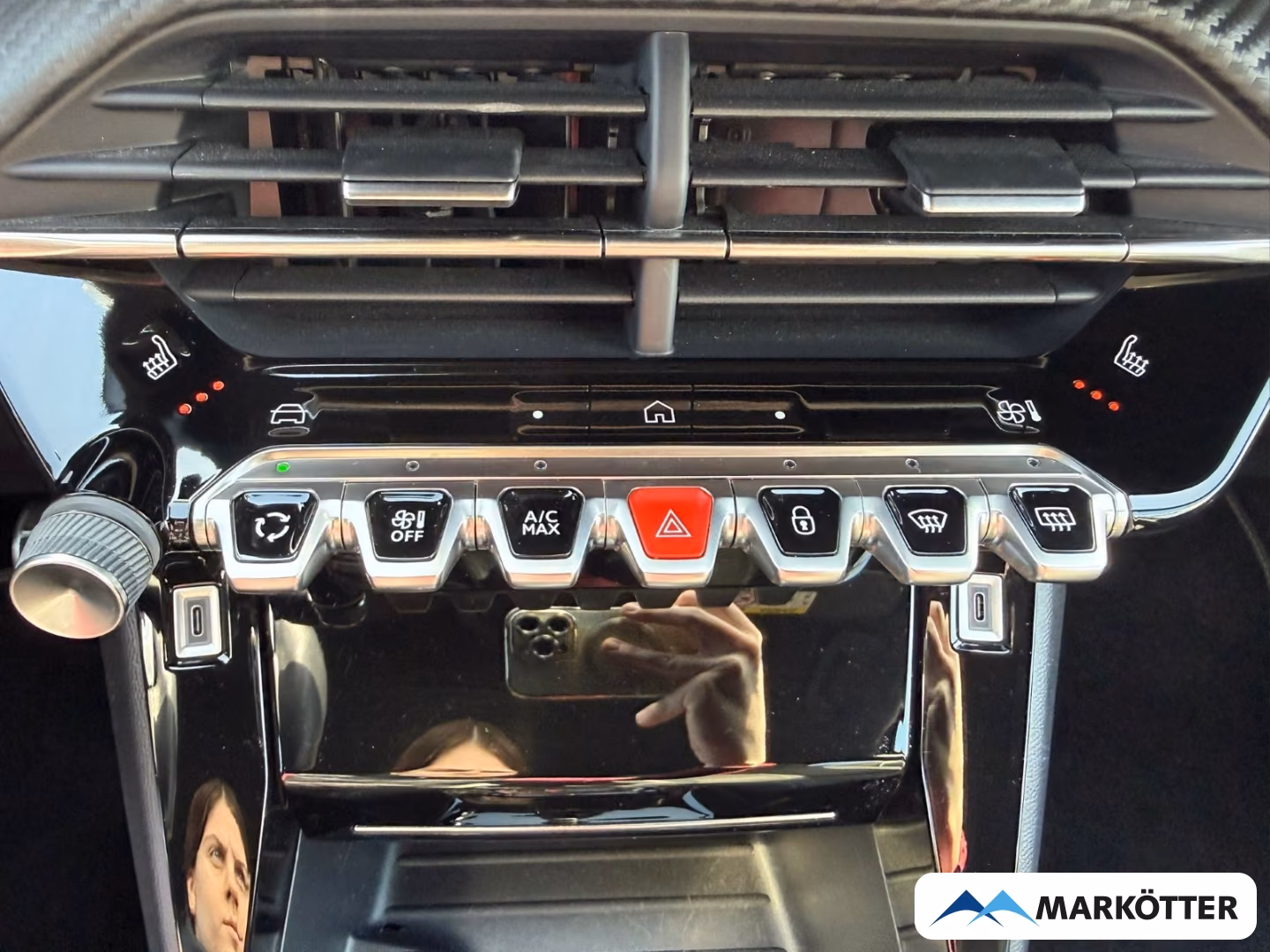 Peugeot 2008 фото 18