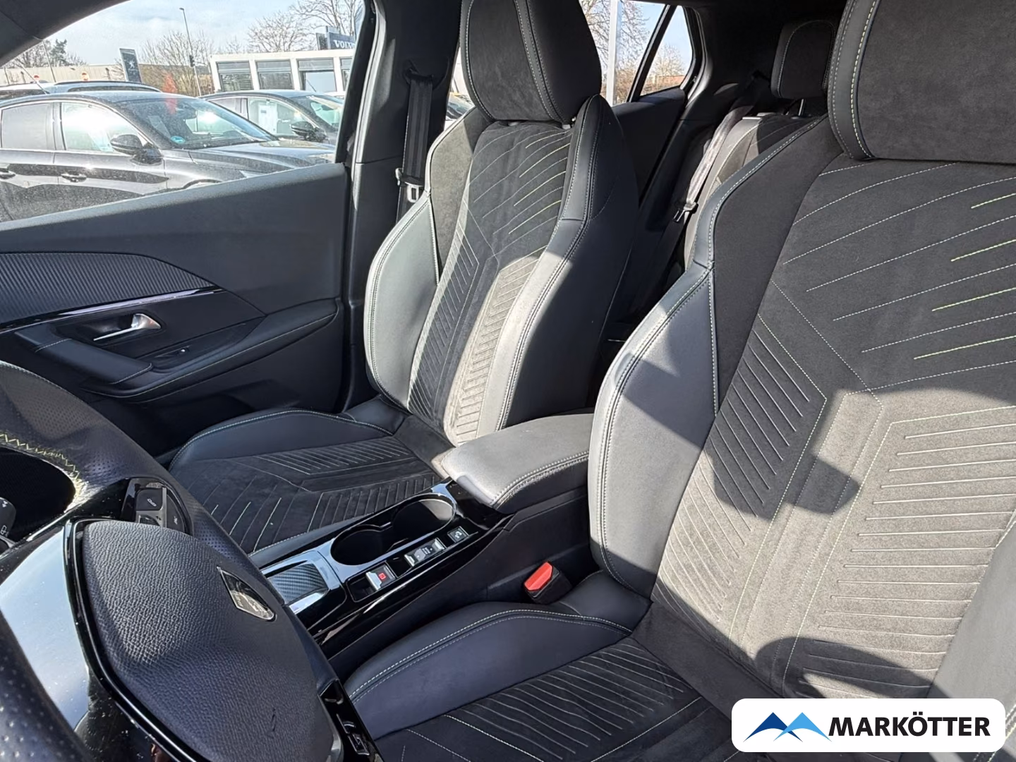 Peugeot 2008 фото 27