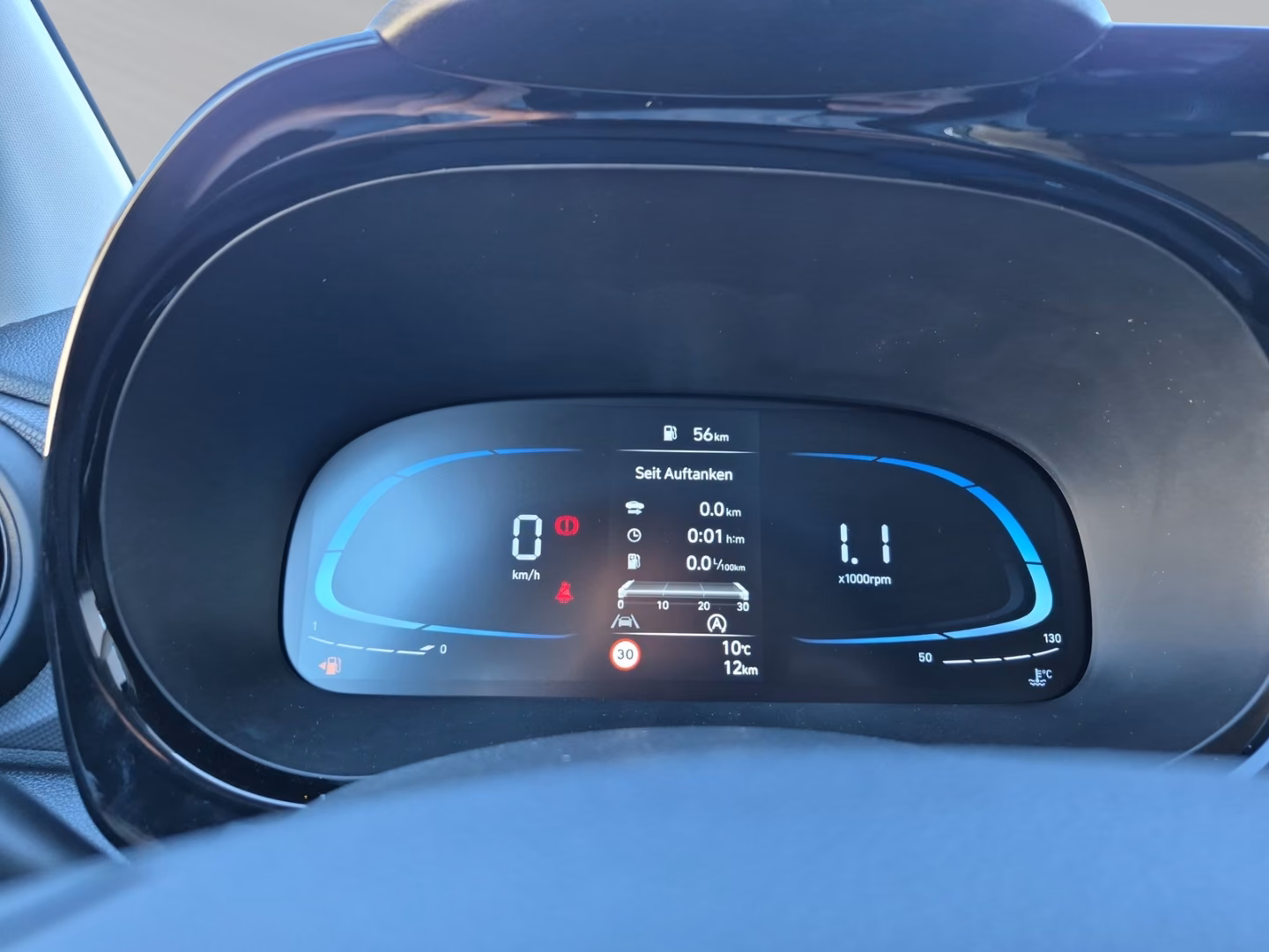 Hyundai i10 фото 11