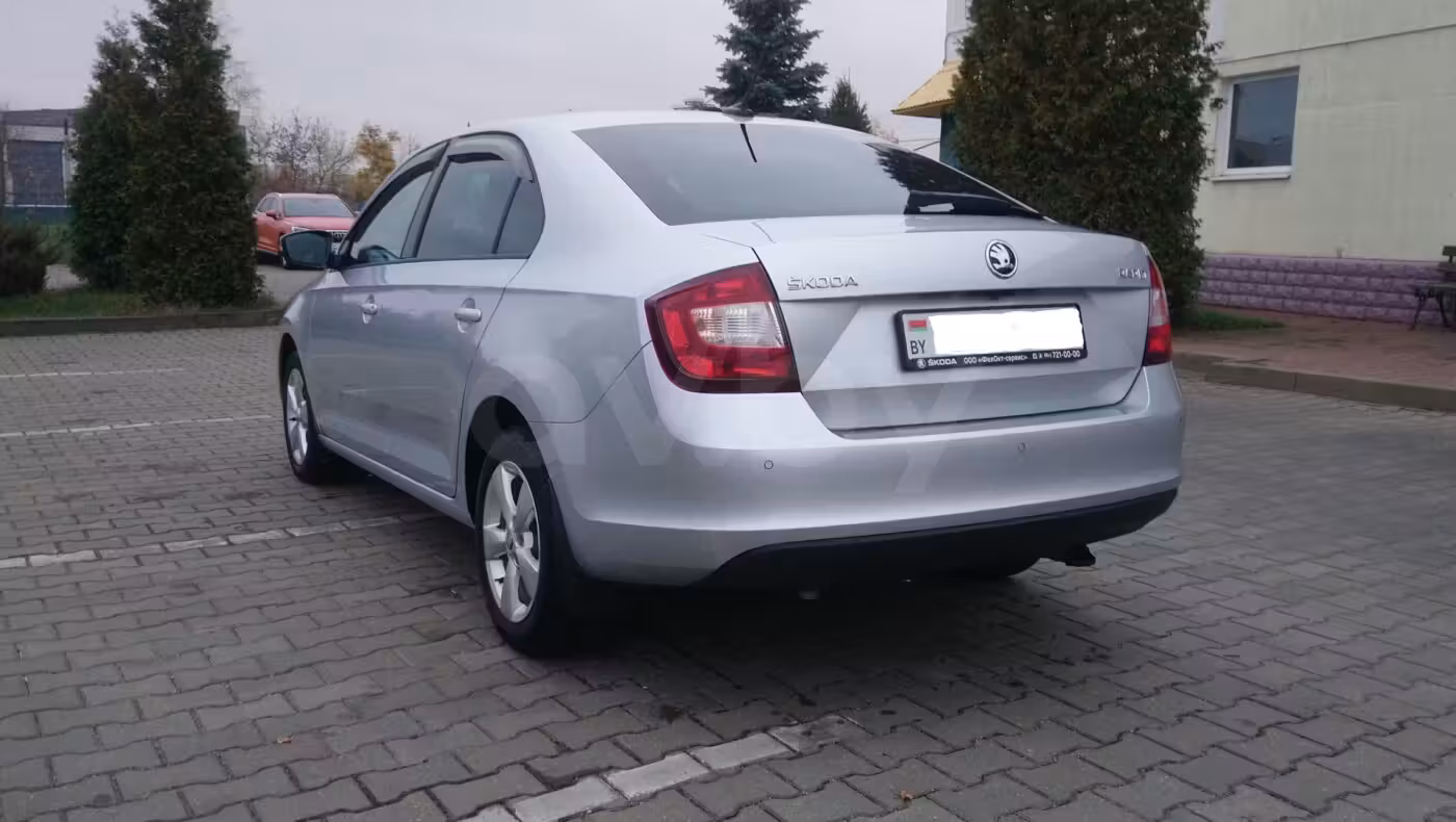 Skoda Rapid фото 4