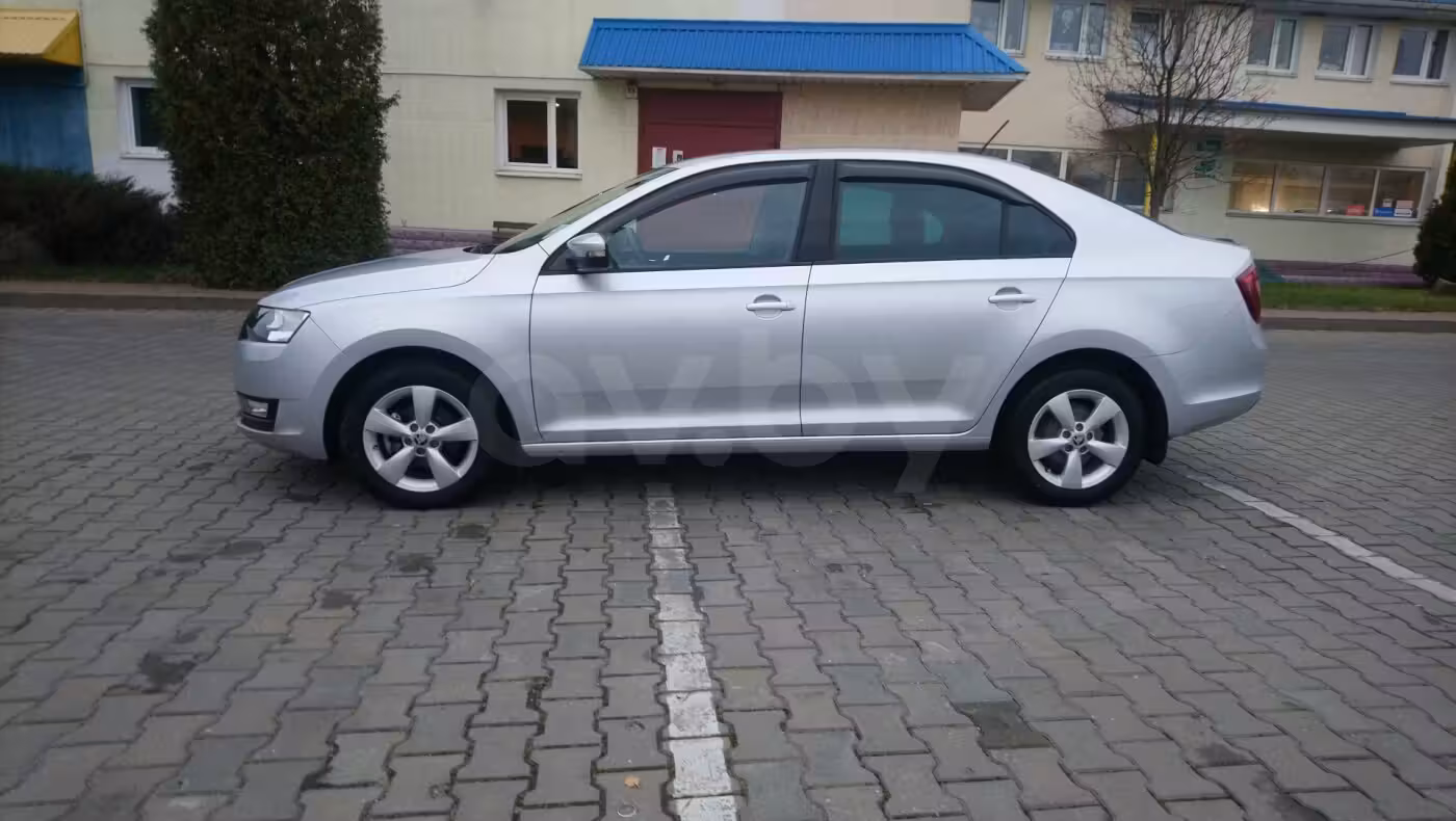 Skoda Rapid фото 5