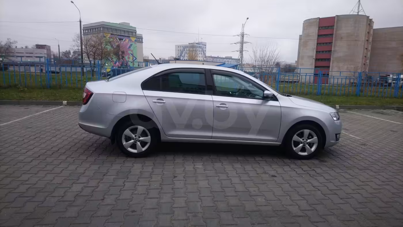 Skoda Rapid фото 7