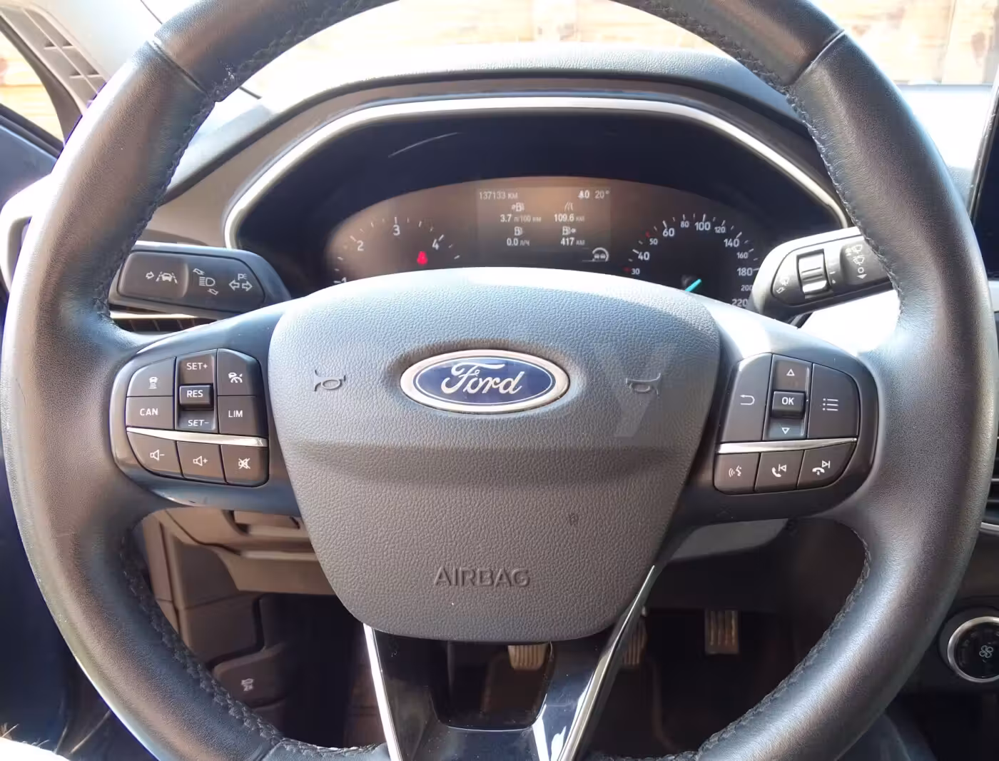 Ford Focus фото 9