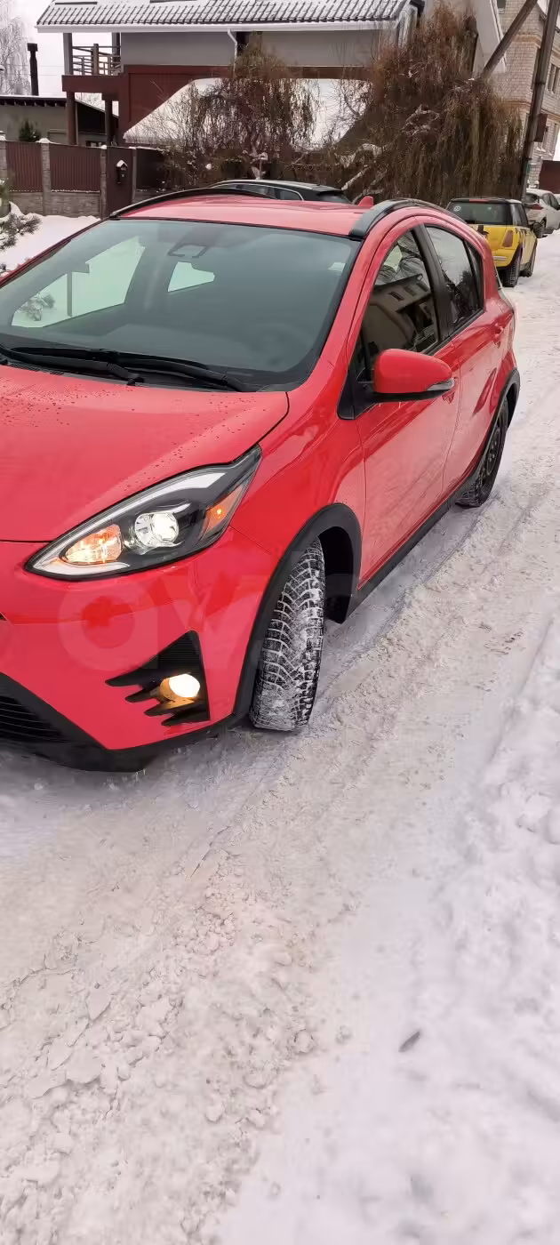 Toyota Prius C фото 8