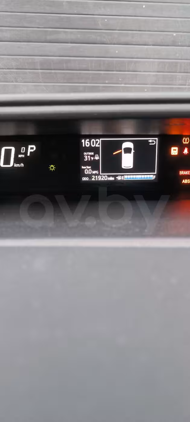 Toyota Prius C фото 16